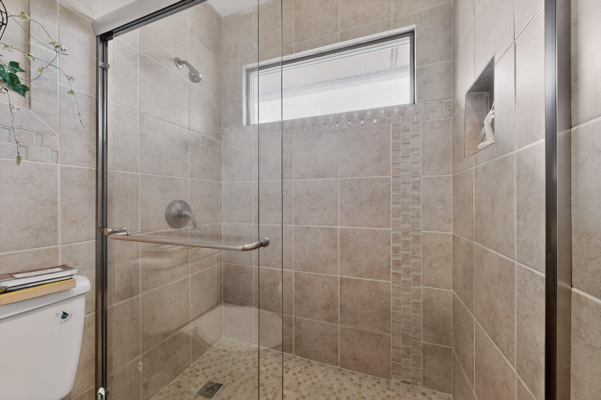 9405 Augusta Avenue NE