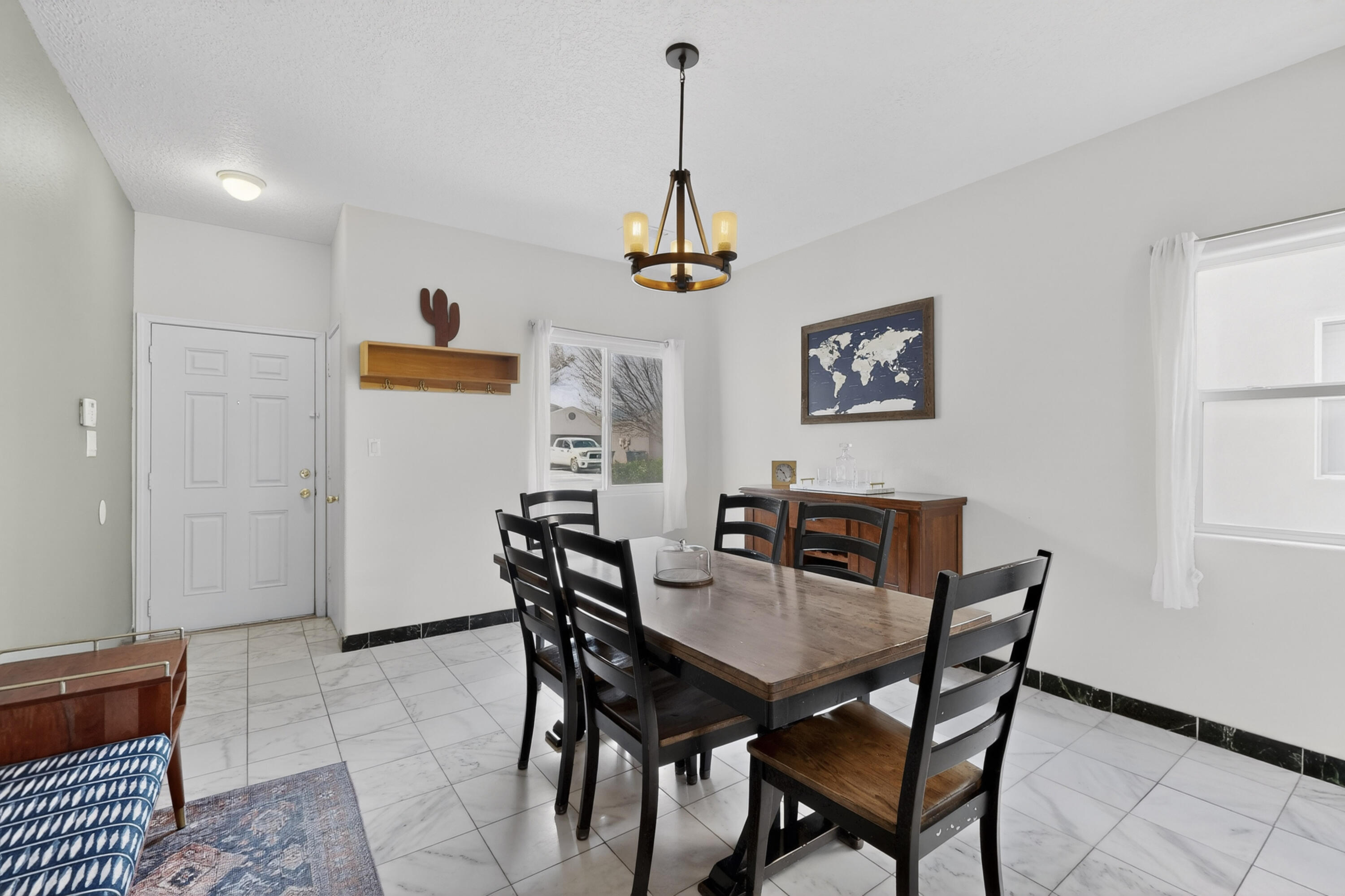 8505 Llano Vista Avenue SW