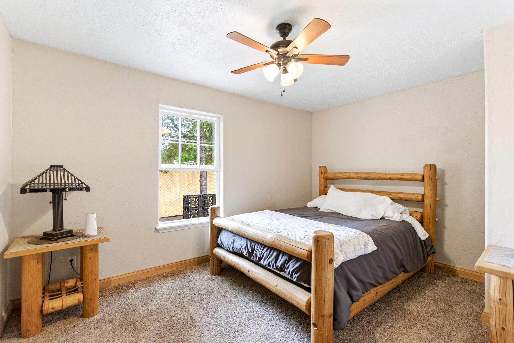 615 Keleher Avenue NW