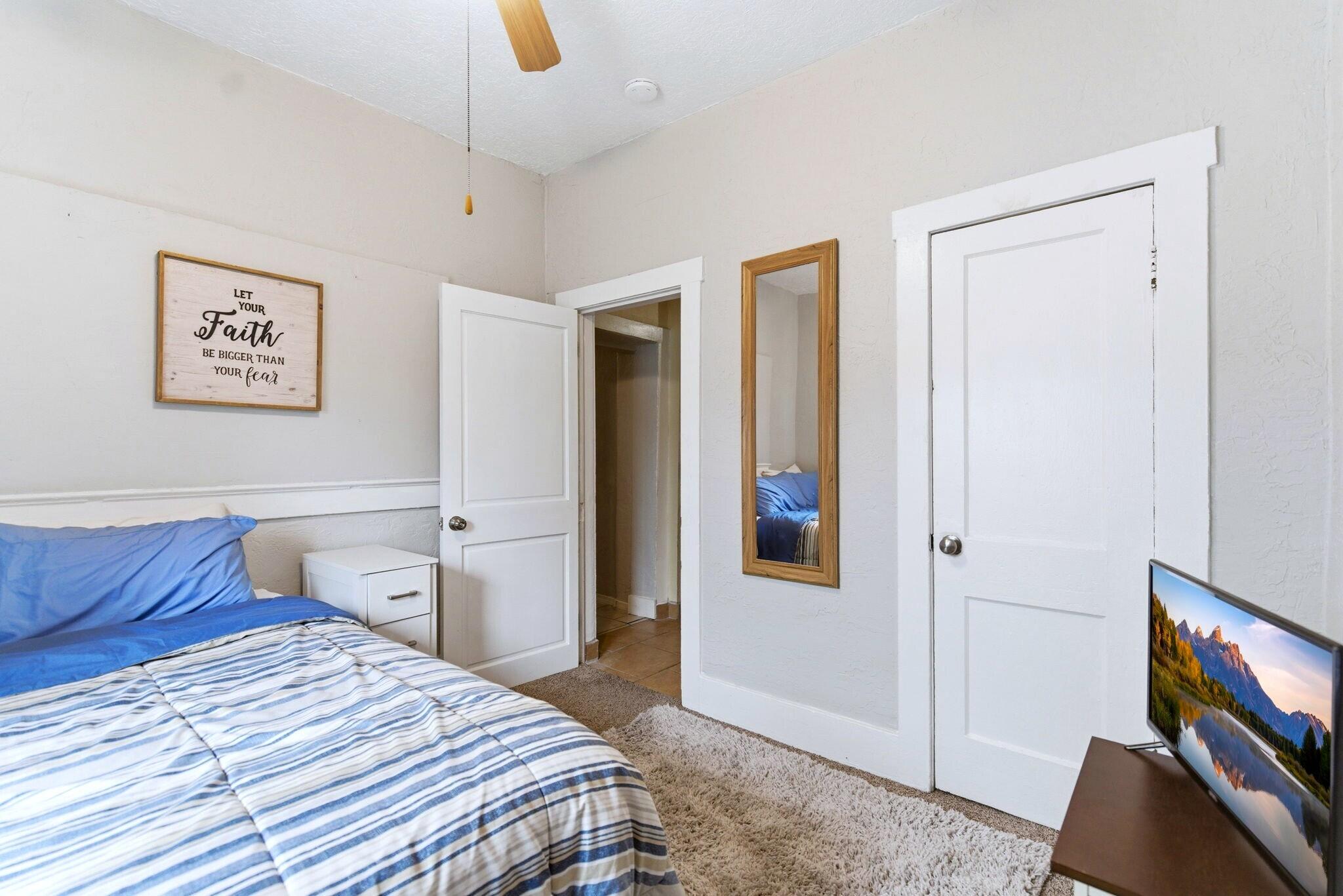 615 Keleher Avenue NW