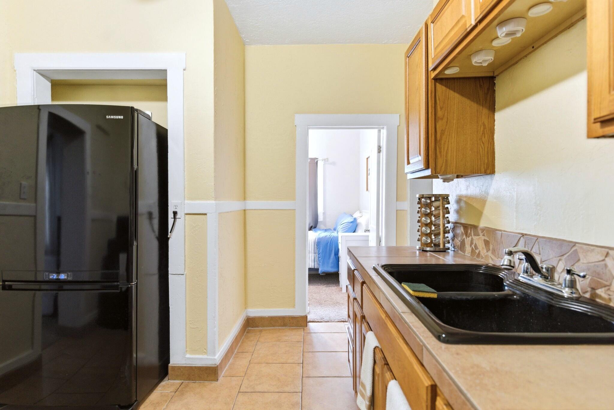 615 Keleher Avenue NW