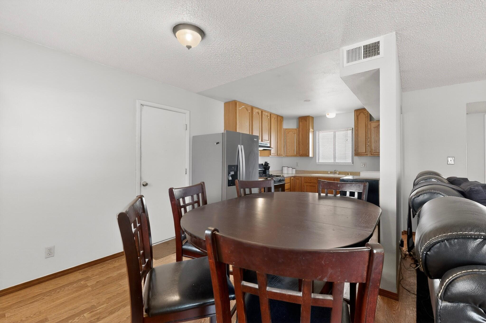 4709 El Hachero Court SE