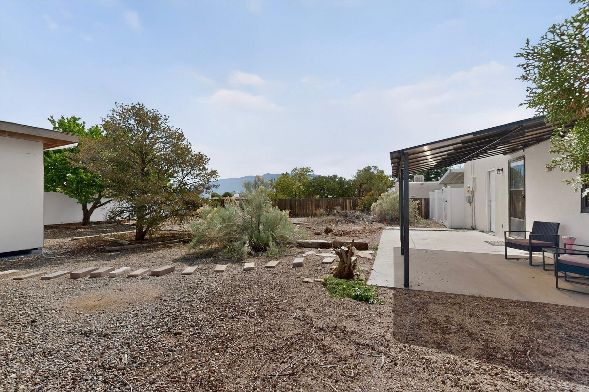 4709 El Hachero Court SE