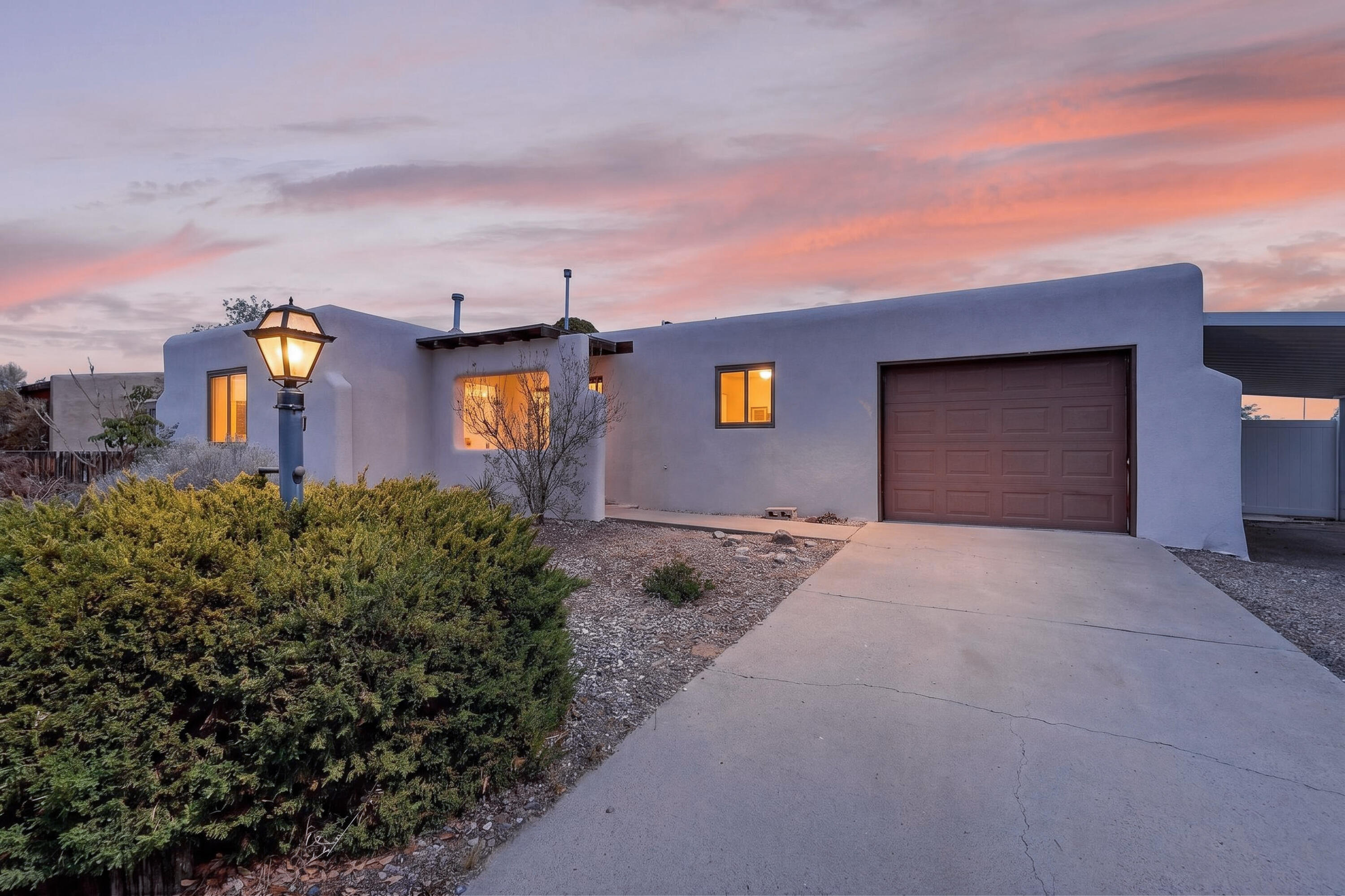 4709 El Hachero Court SE