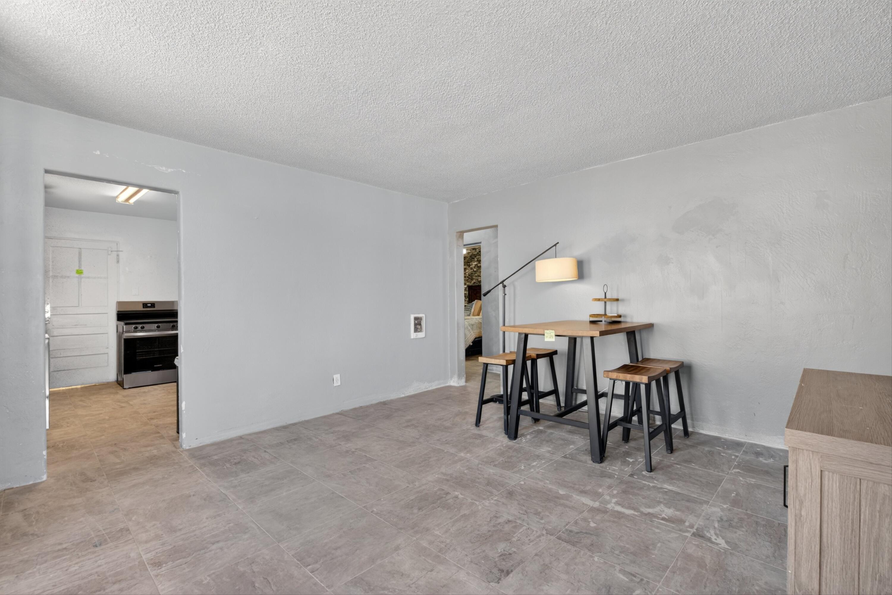 244 San Pablo Street NE