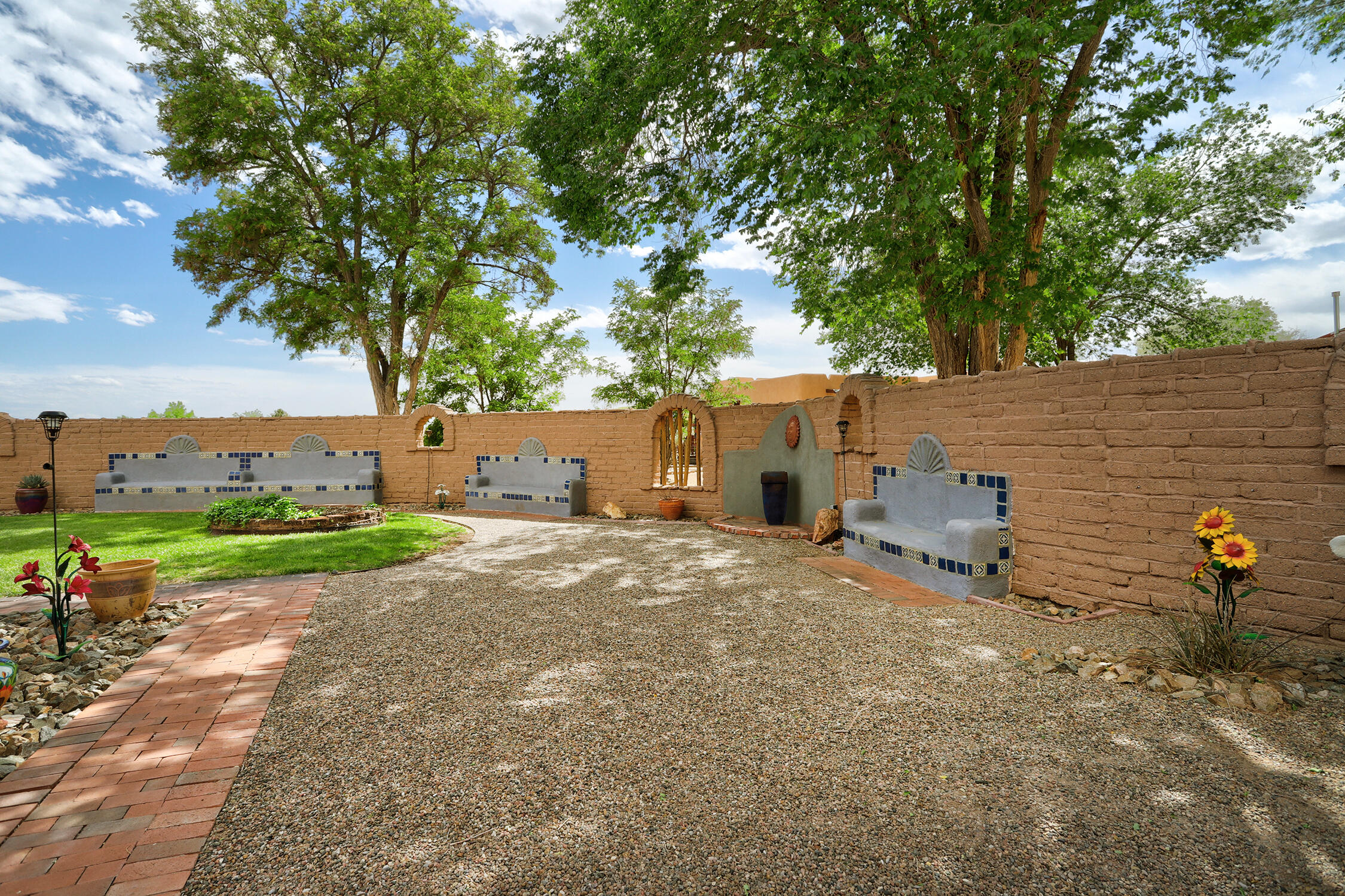 1321 Yippee Calle Court NW