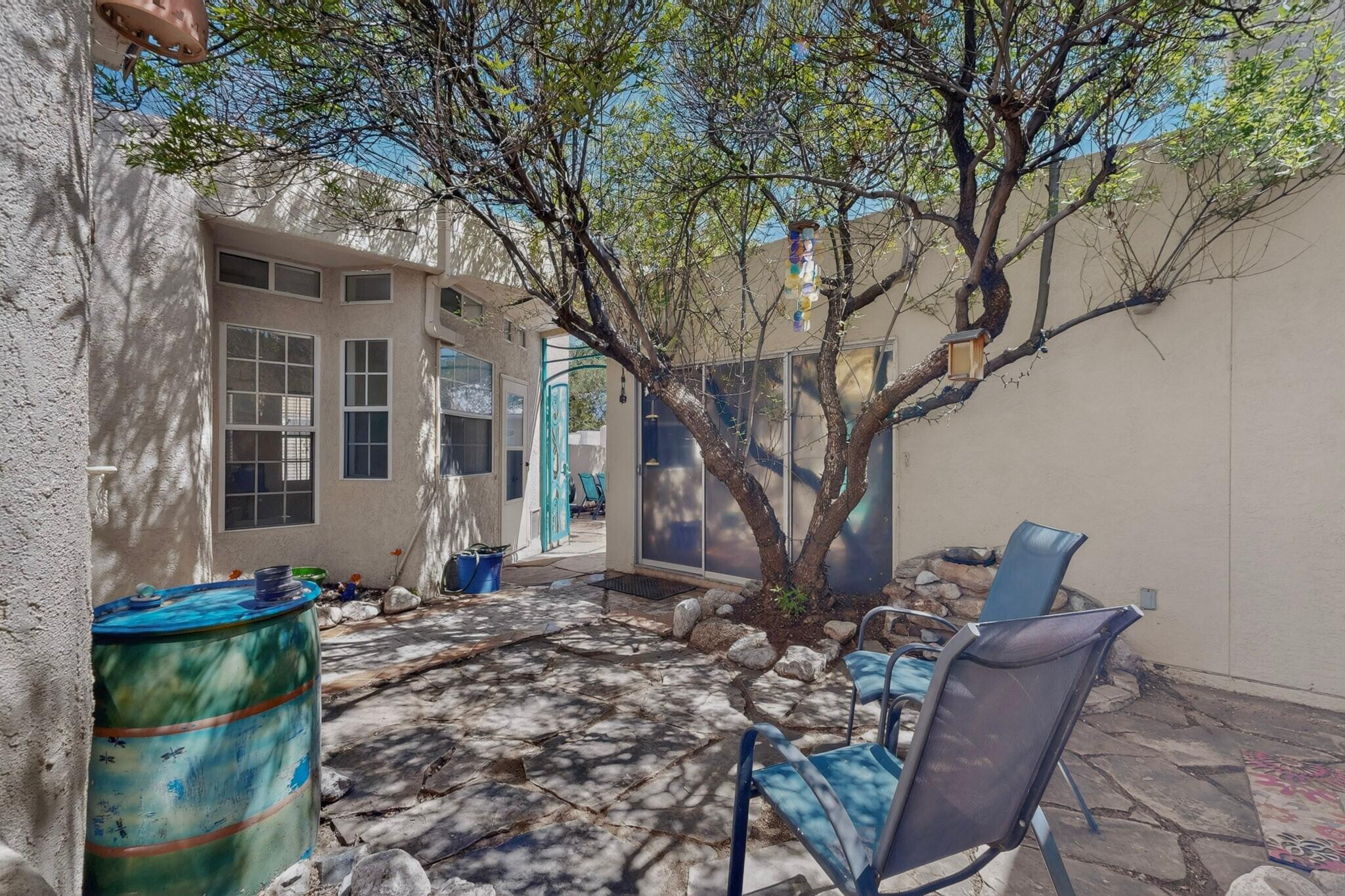 314 Manzano Street NE