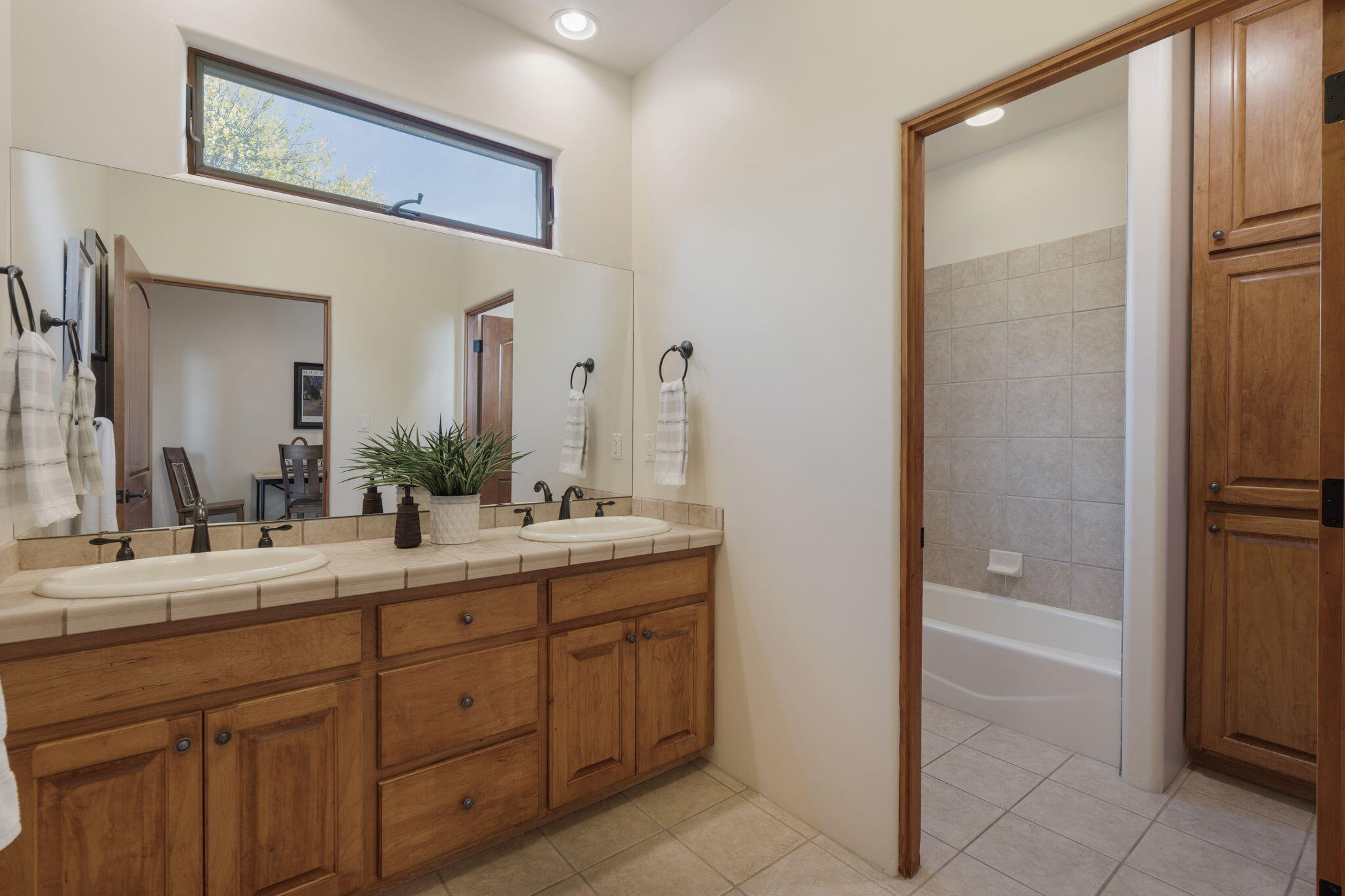 11009 San Francisco Road NE