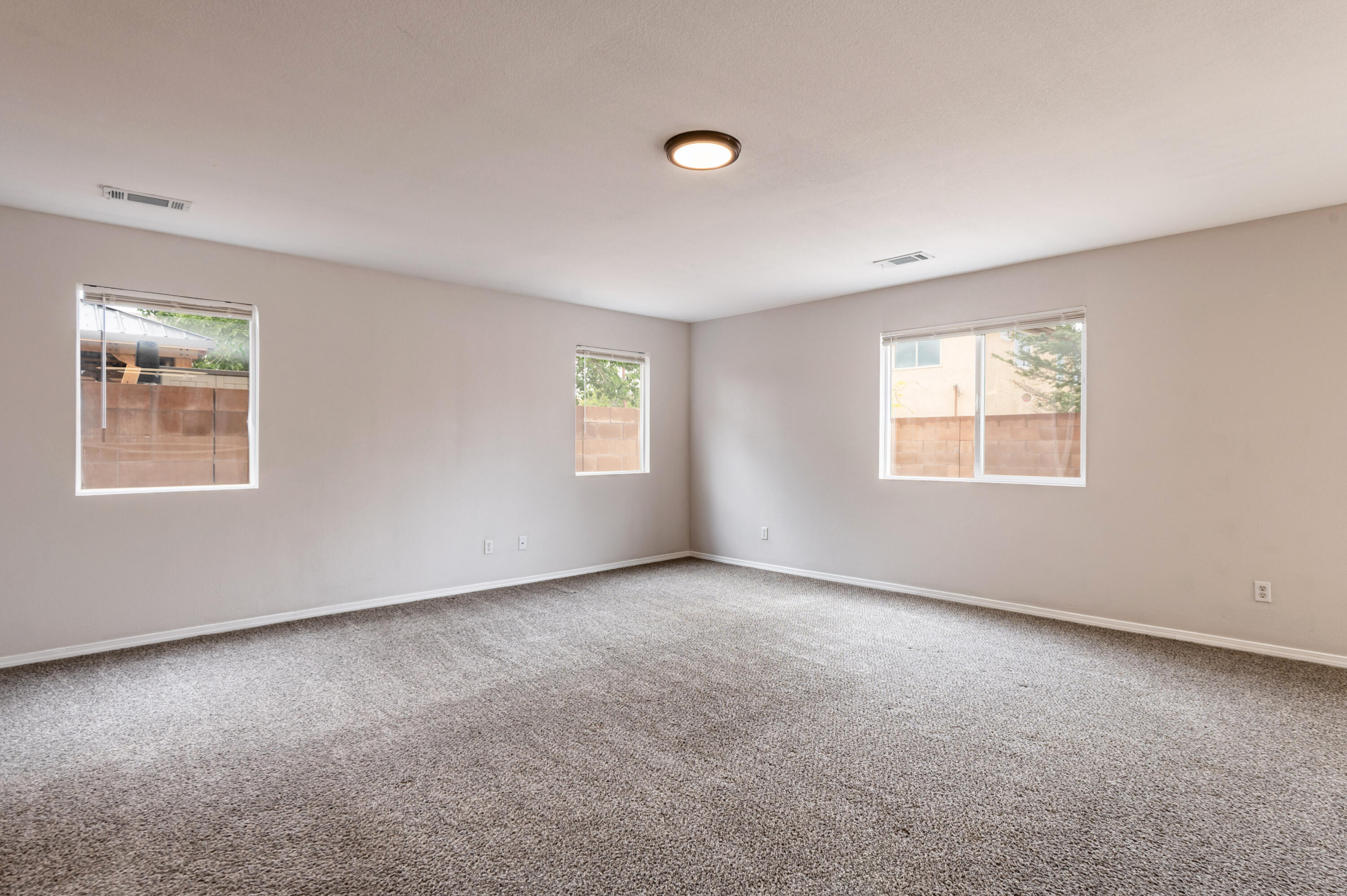 7801 Chaco Mesa Loop NW