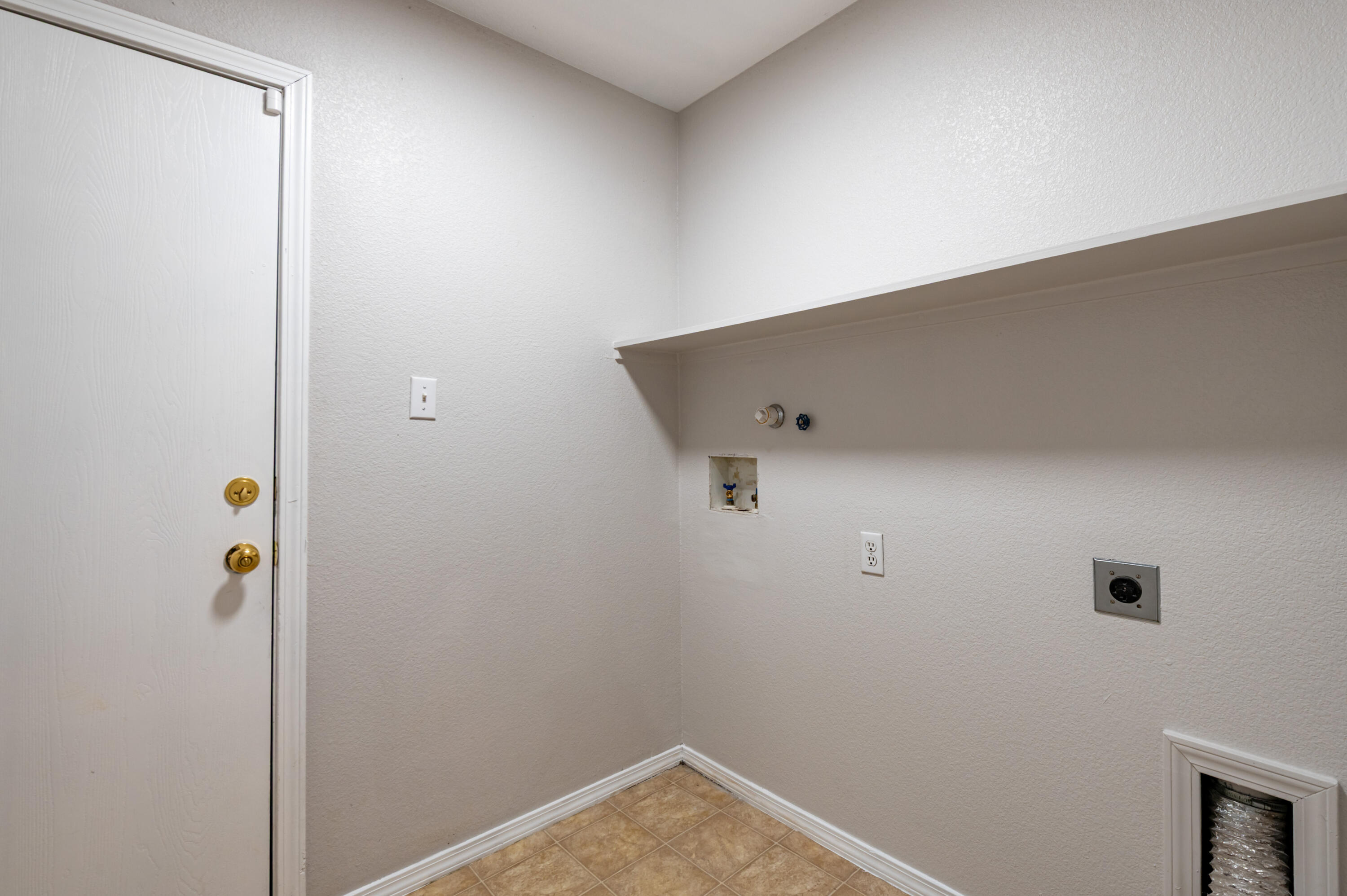 7801 Chaco Mesa Loop NW