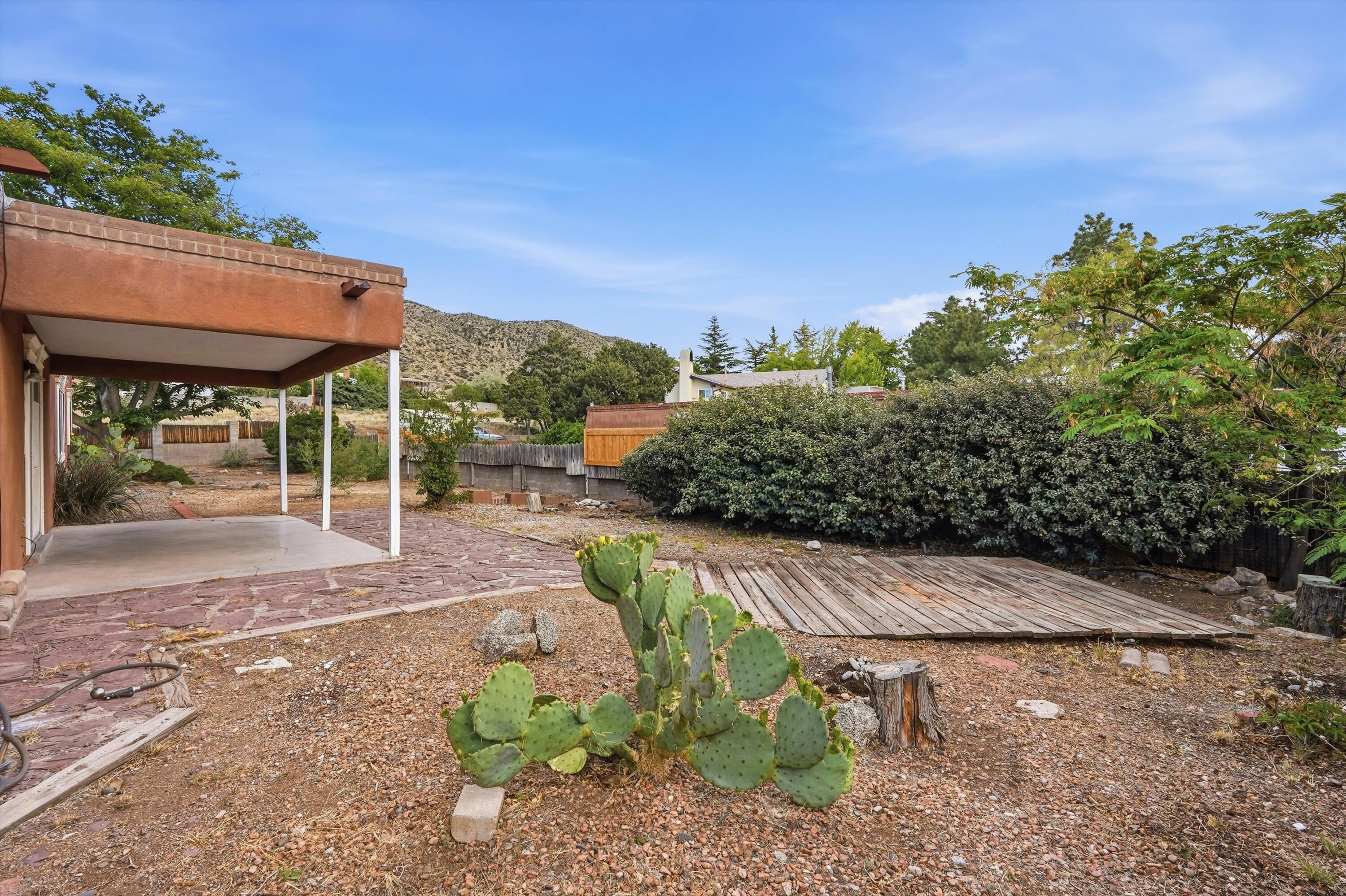 3216 Casa Bonita Drive NE