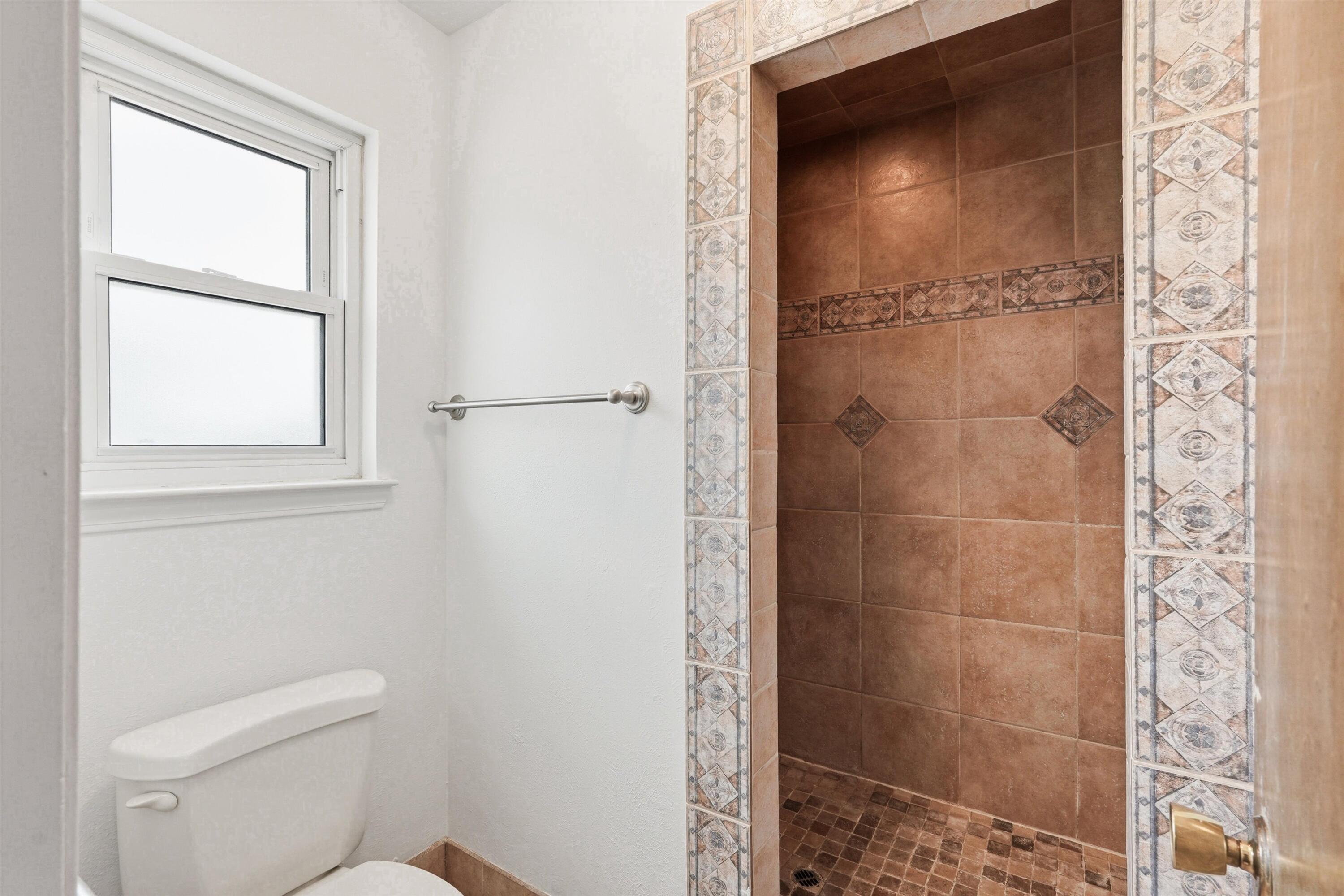 3216 Casa Bonita Drive NE