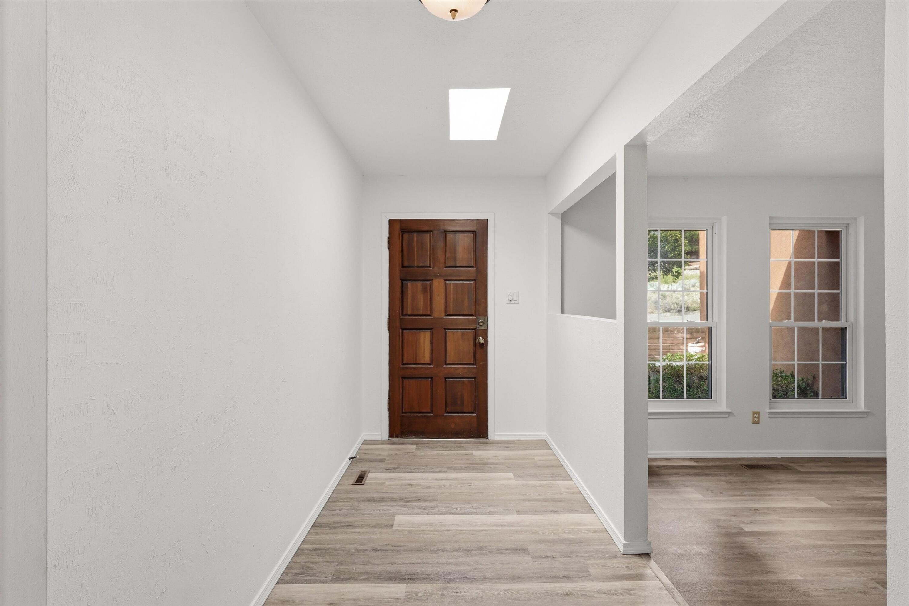 3216 Casa Bonita Drive NE
