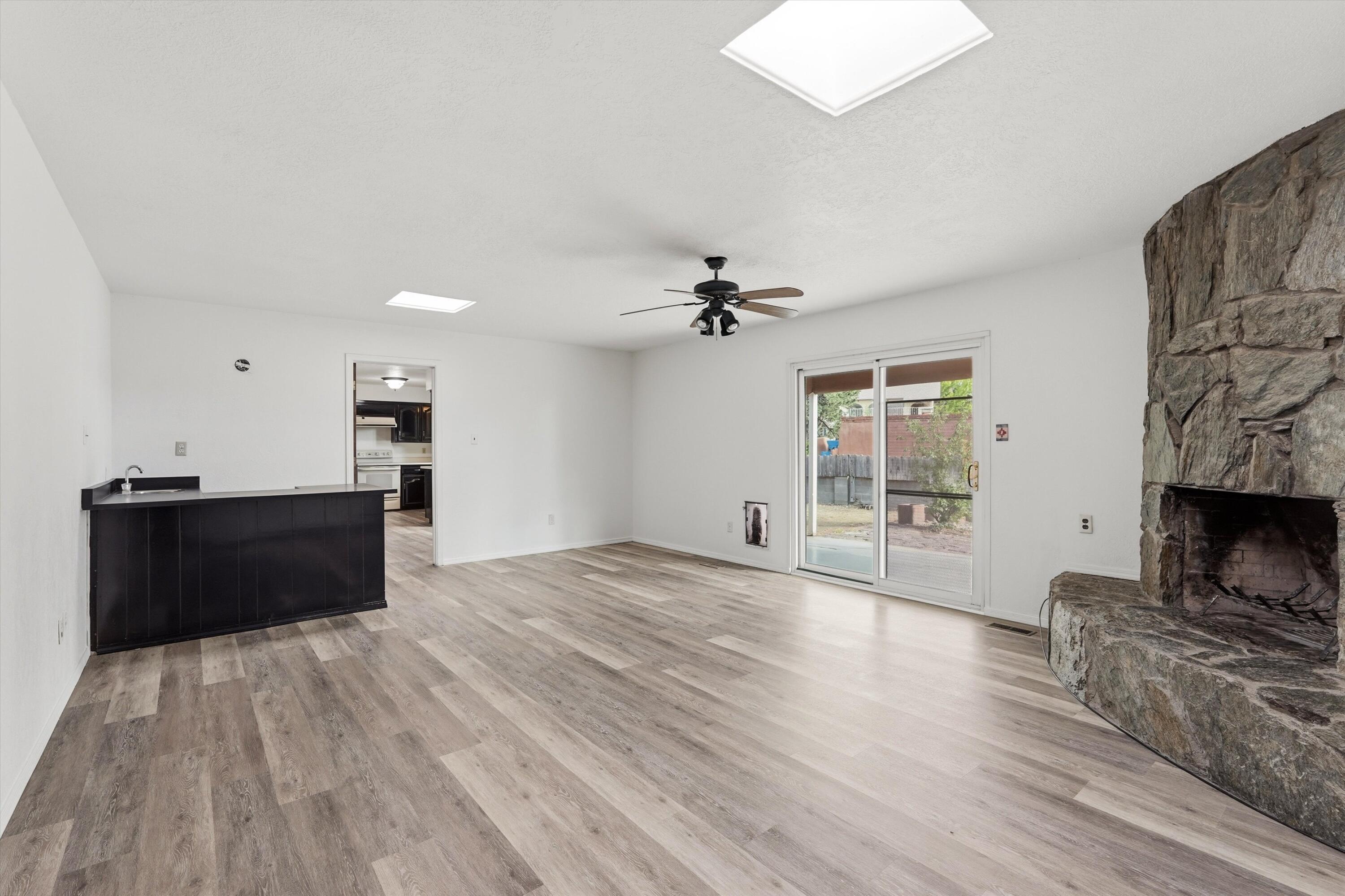 3216 Casa Bonita Drive NE