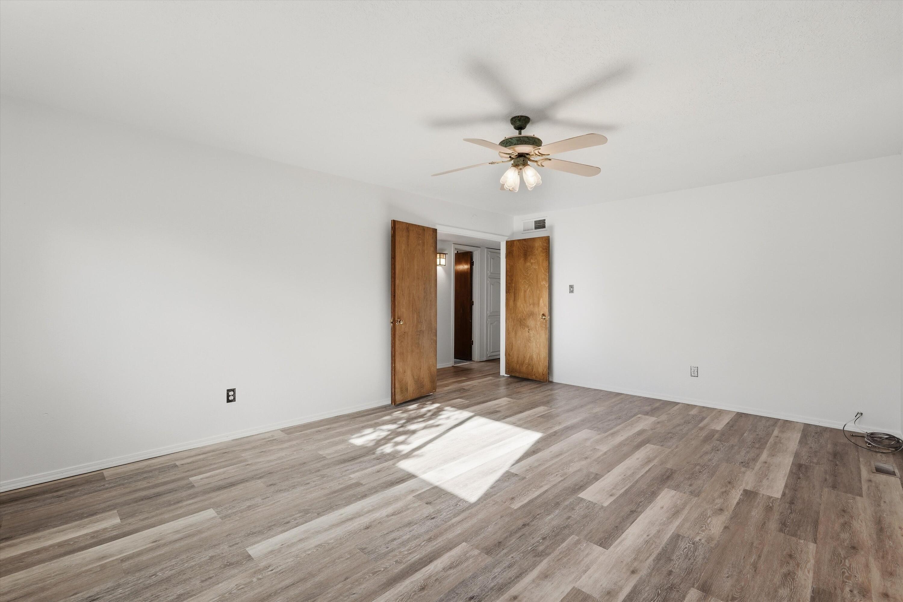 3216 Casa Bonita Drive NE