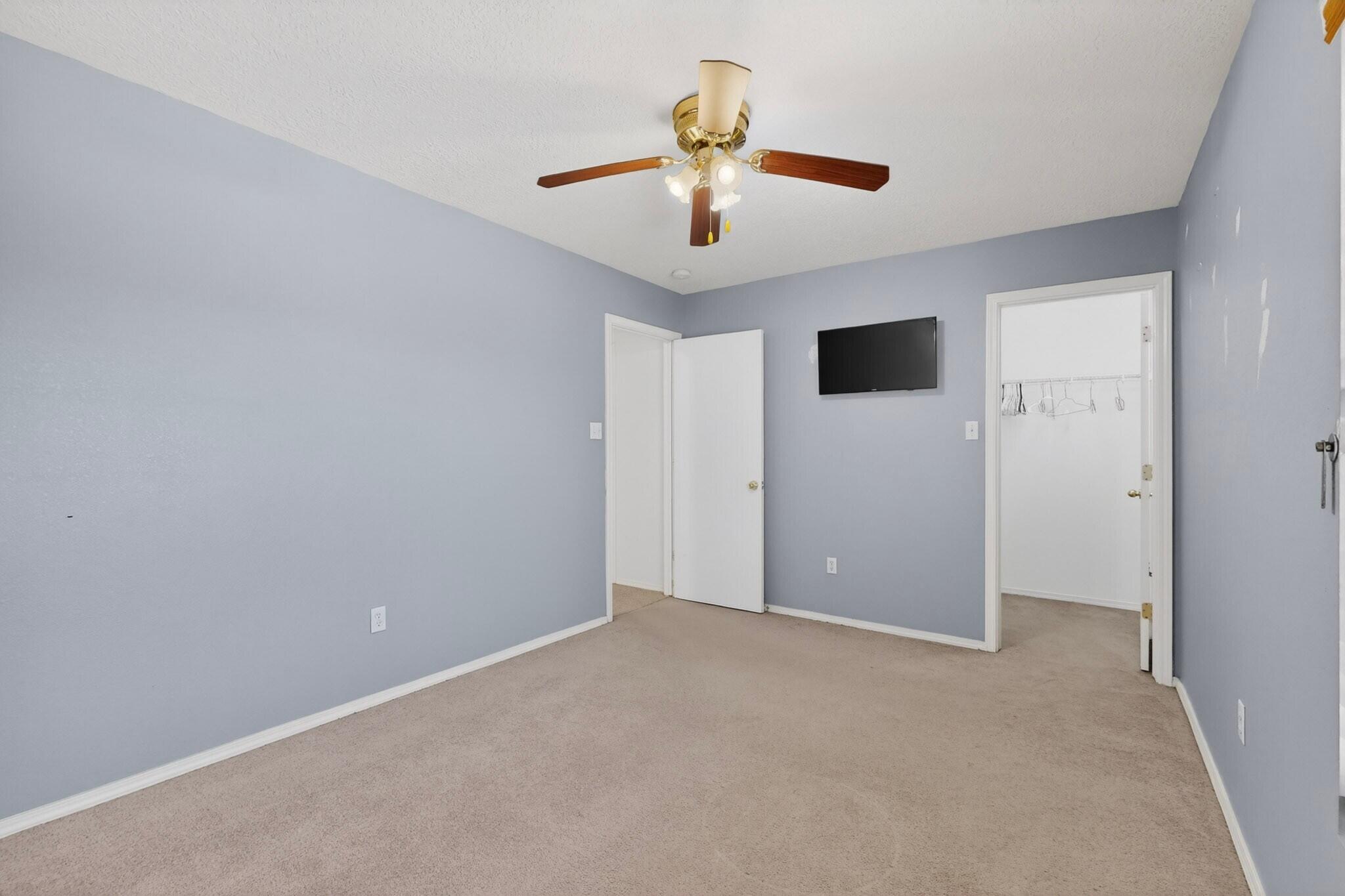 408 Desert Rock Drive SW