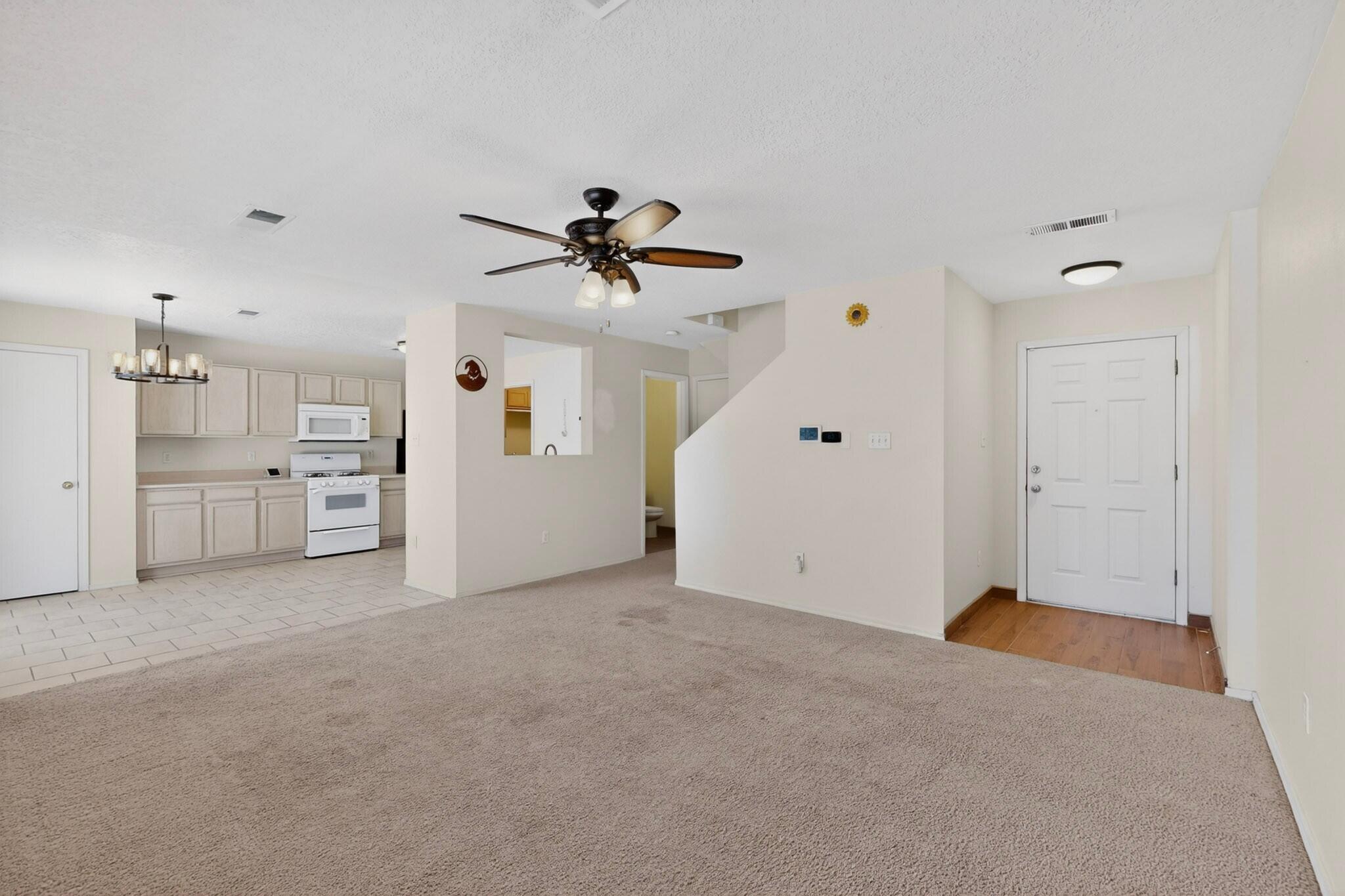 408 Desert Rock Drive SW