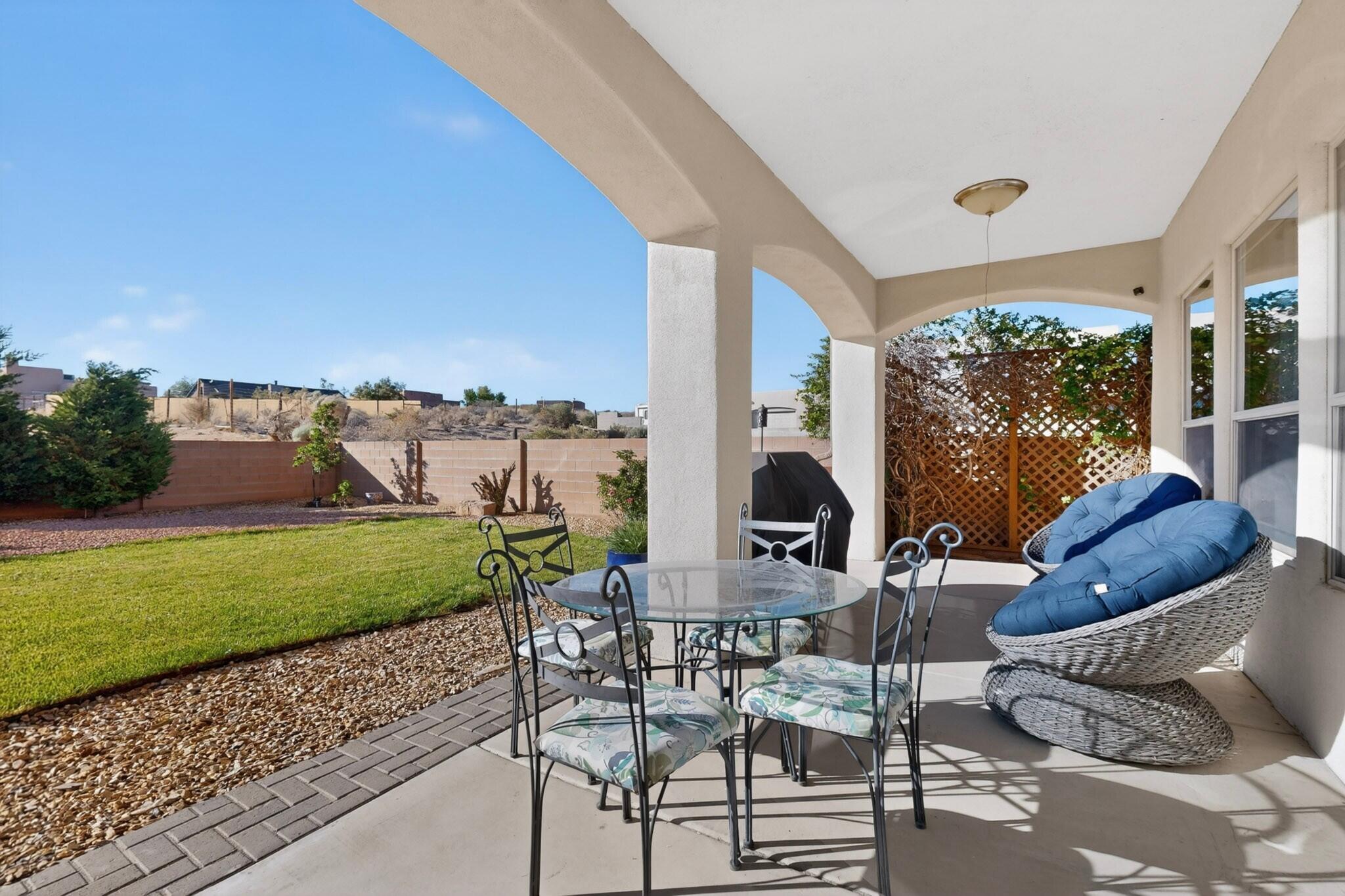 617 Monterrey Road NE