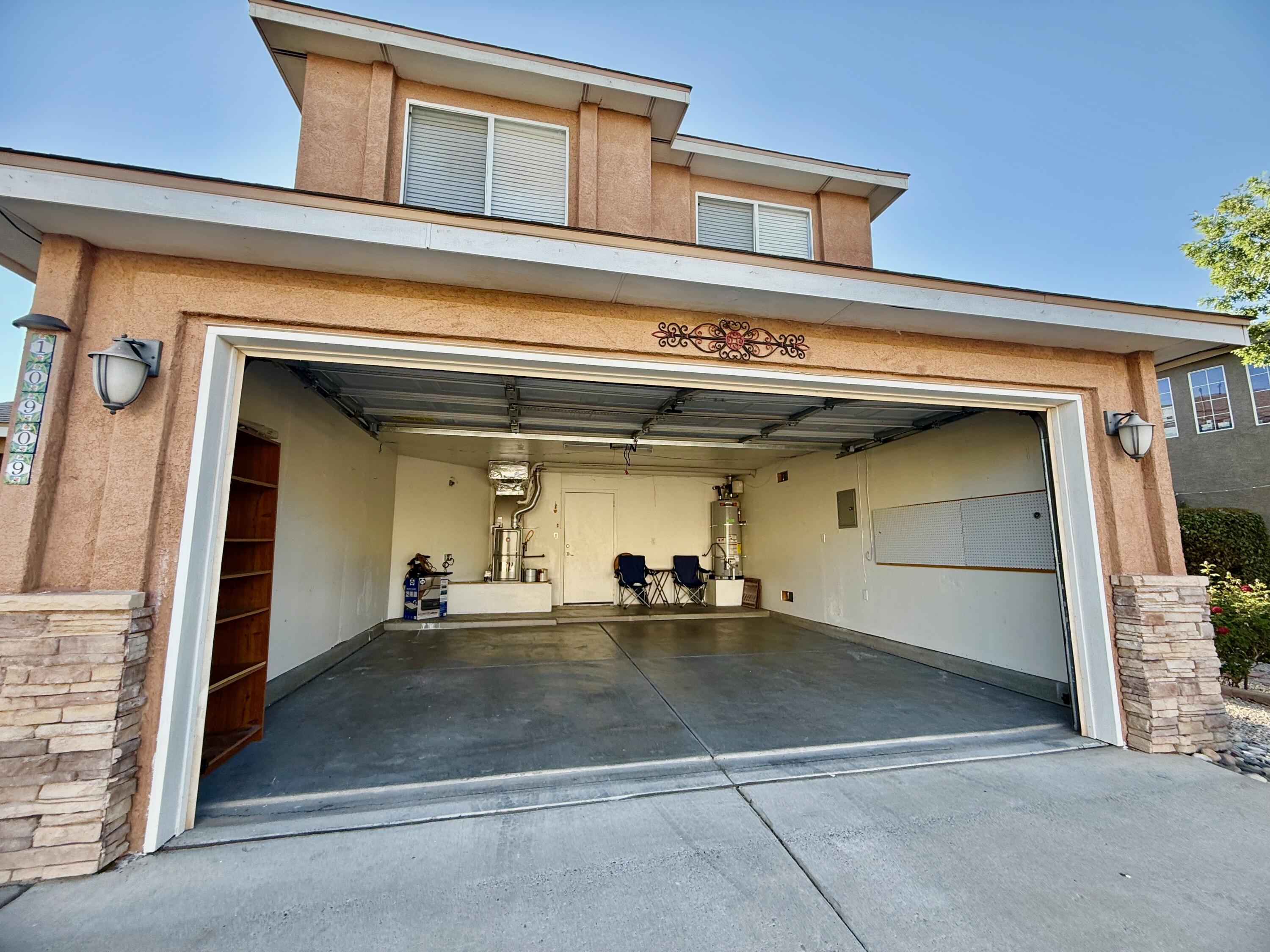 10909 Dream Weaver Drive NW
