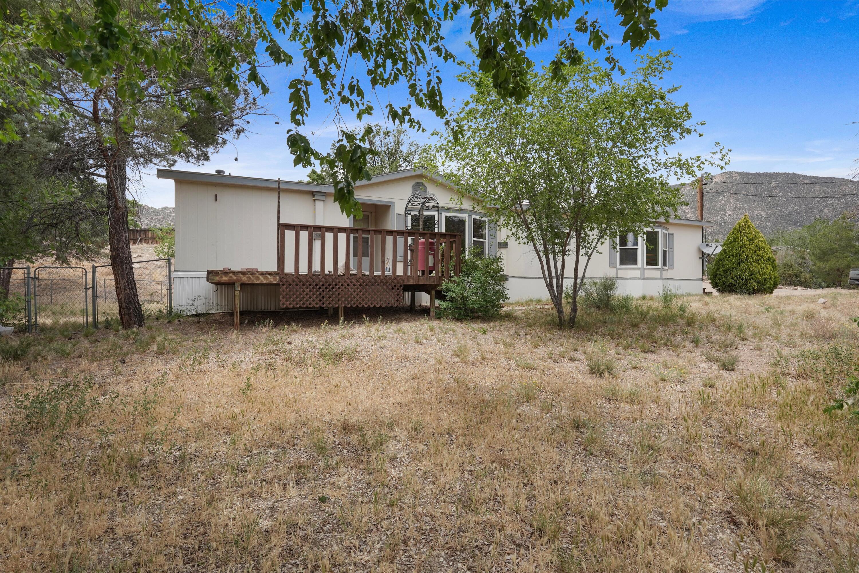 4 Whittier Place SE