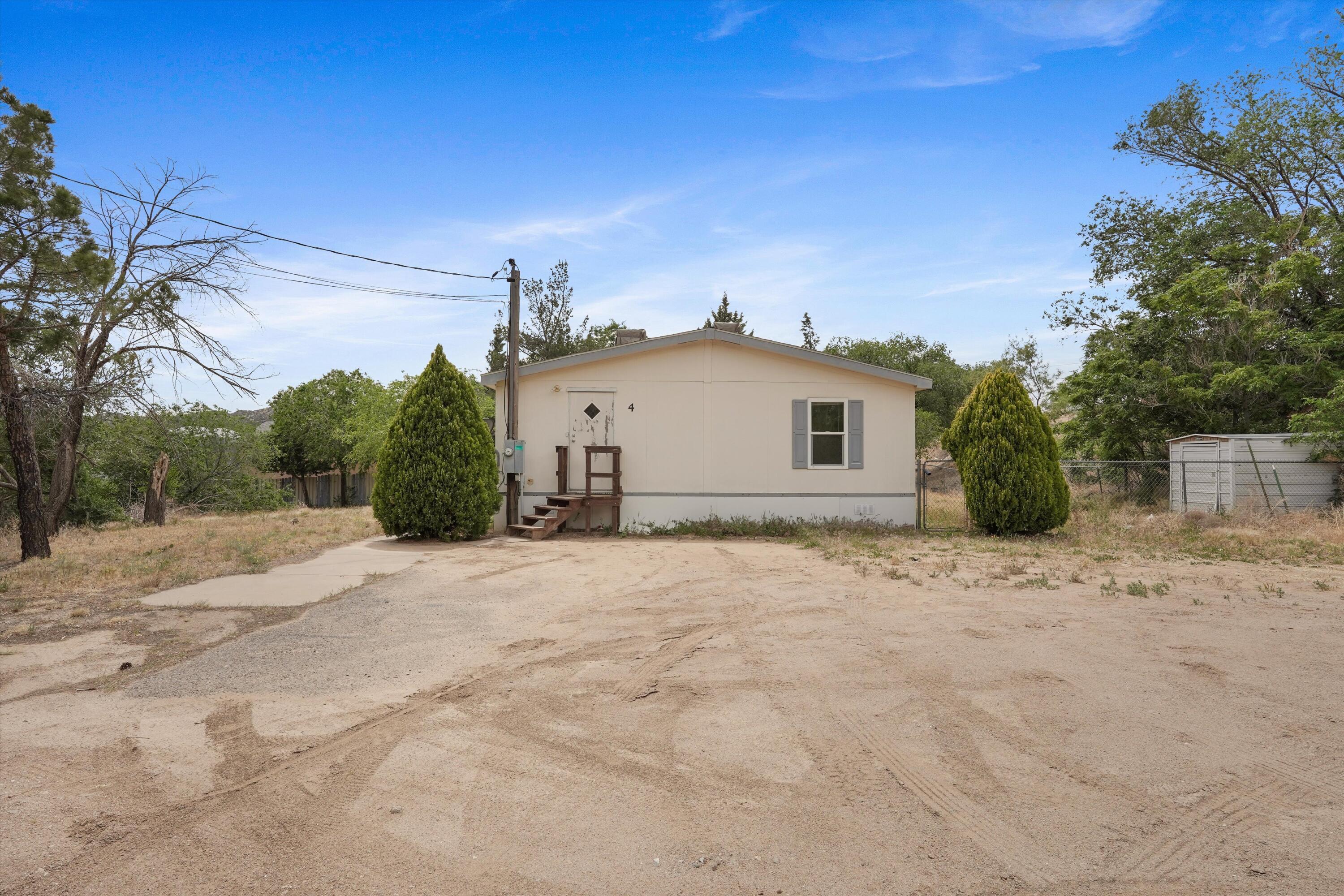 4 Whittier Place SE
