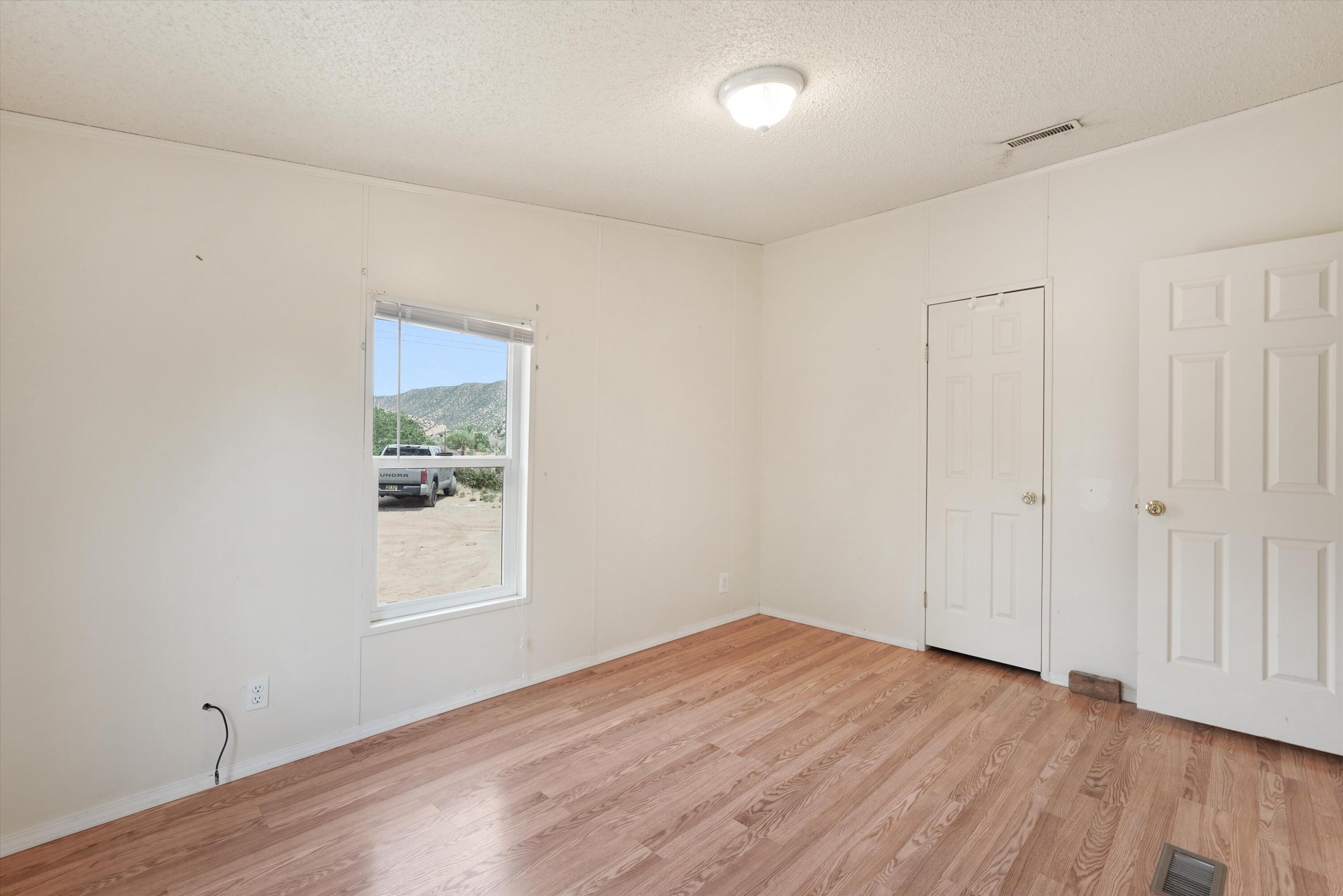 4 Whittier Place SE