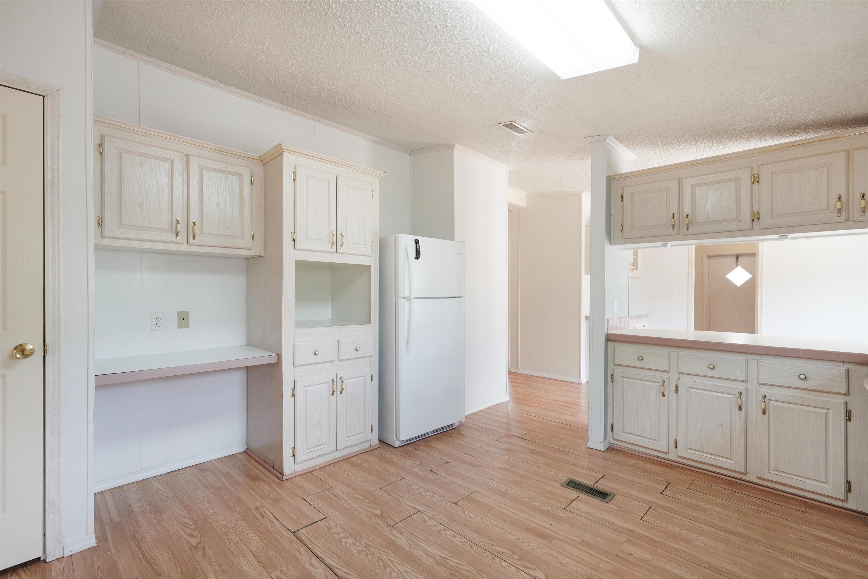 4 Whittier Place SE