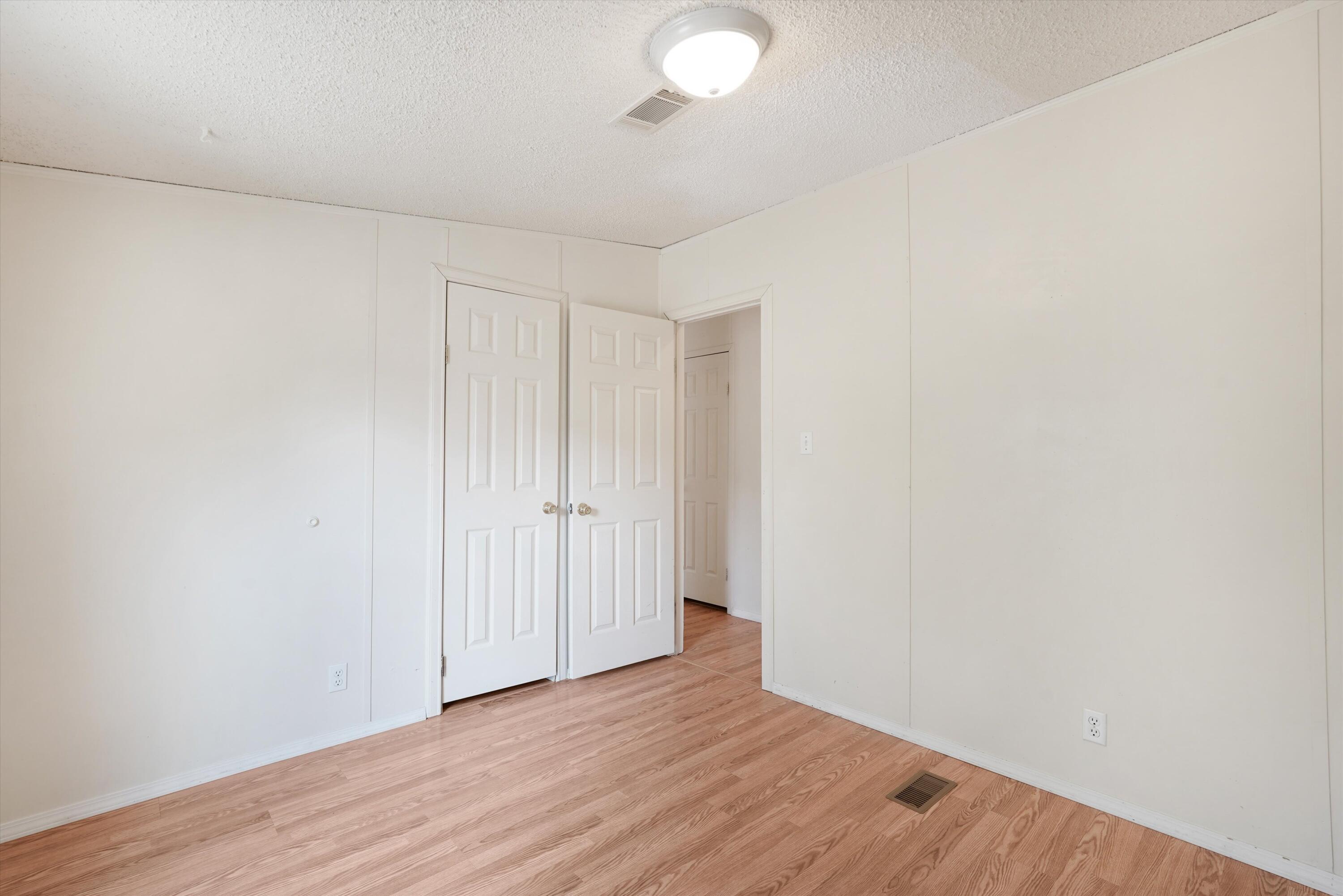 4 Whittier Place SE