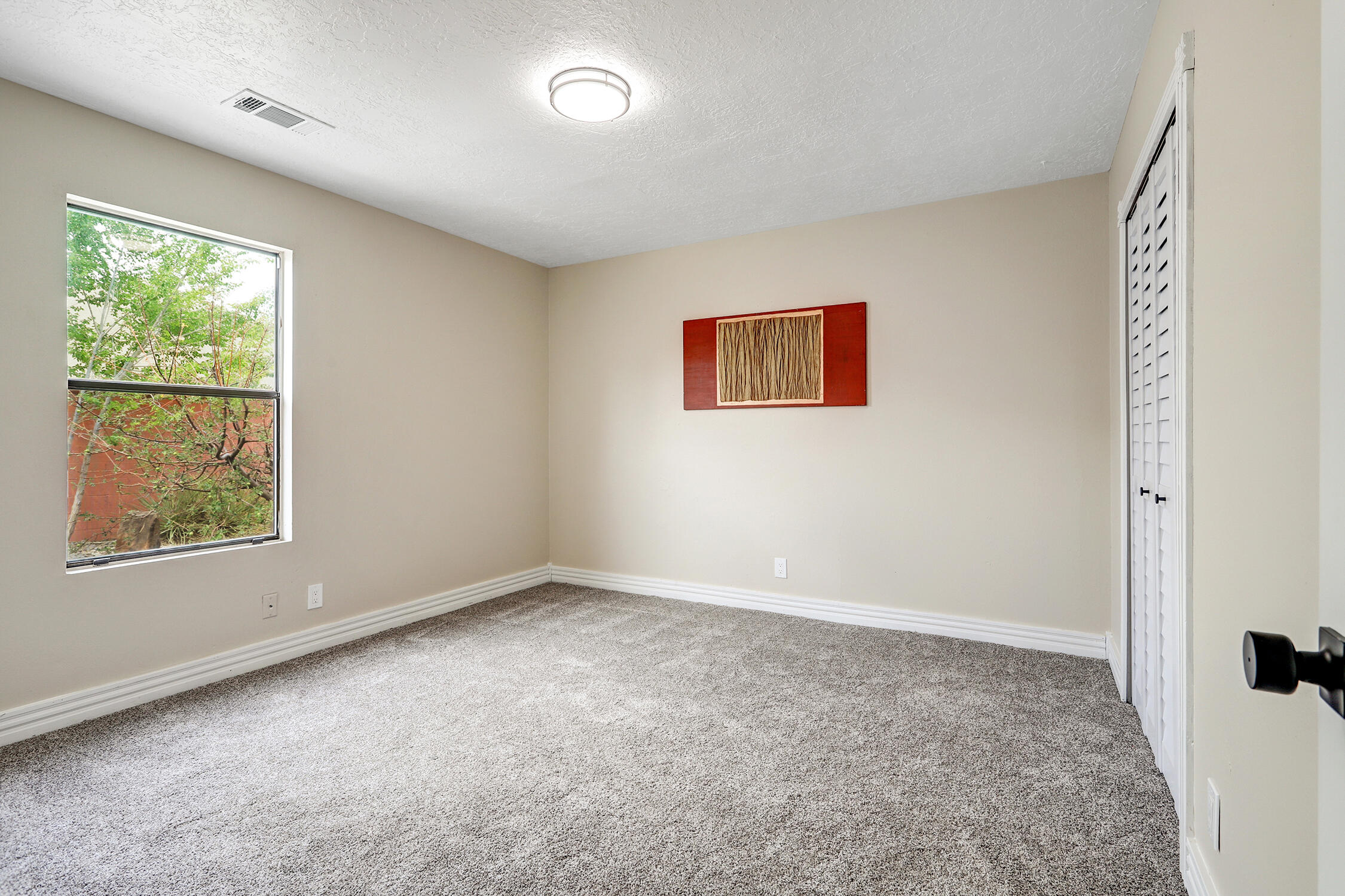 832 Foraker Road SE