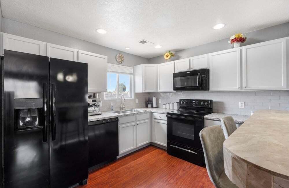 417 1st Street SW