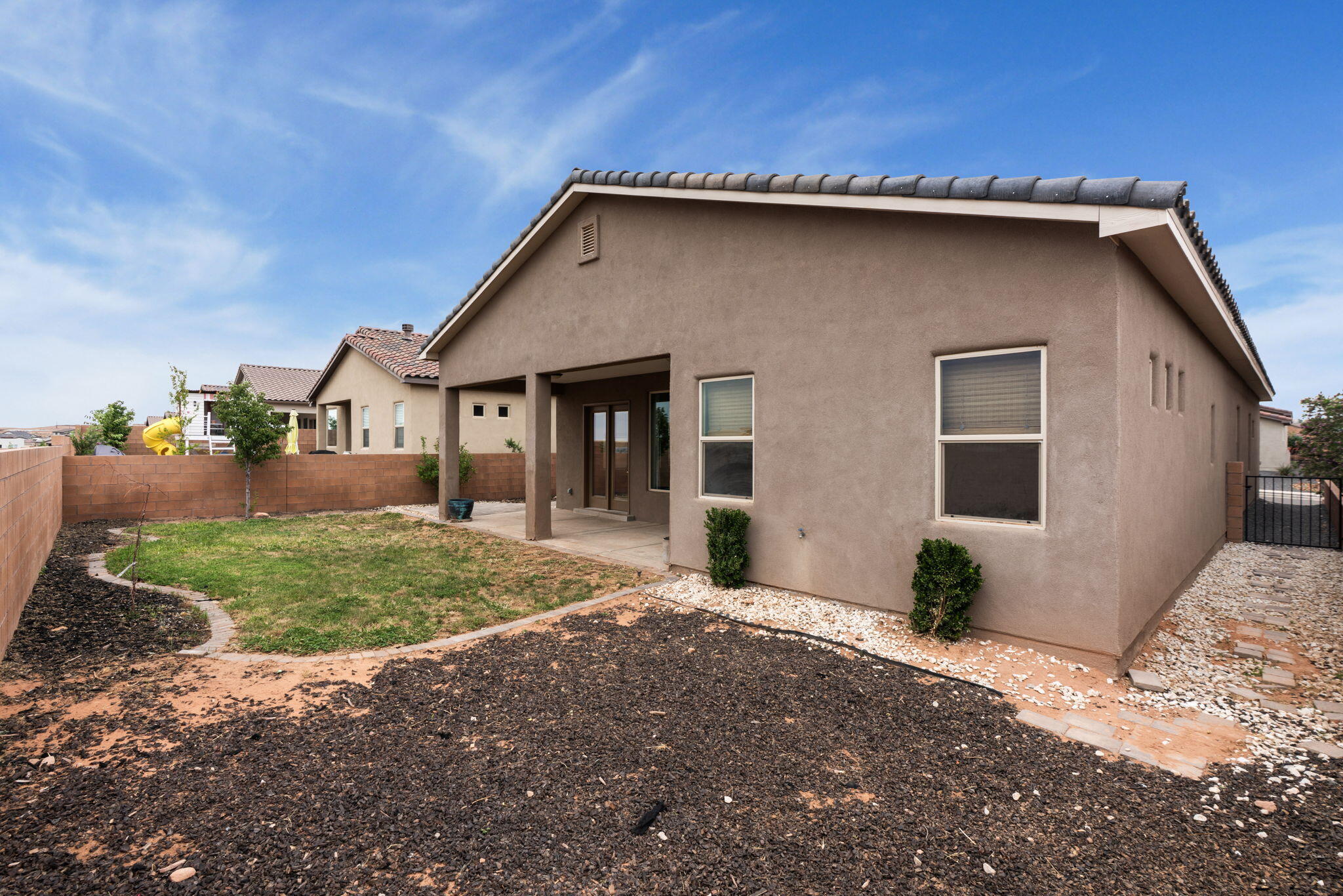 6926 Cleary Loop NE