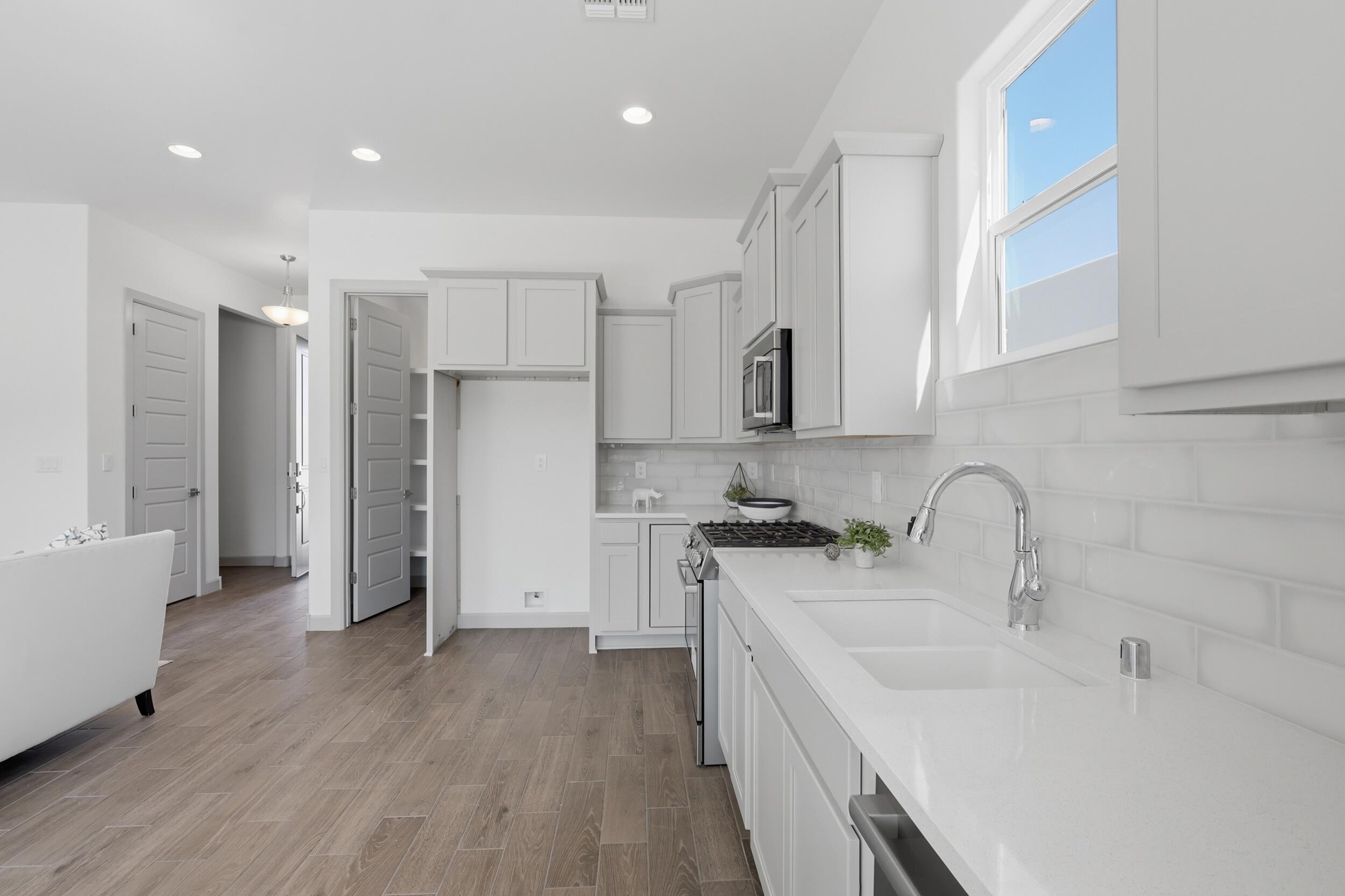 1670 Tesoro Loop NW