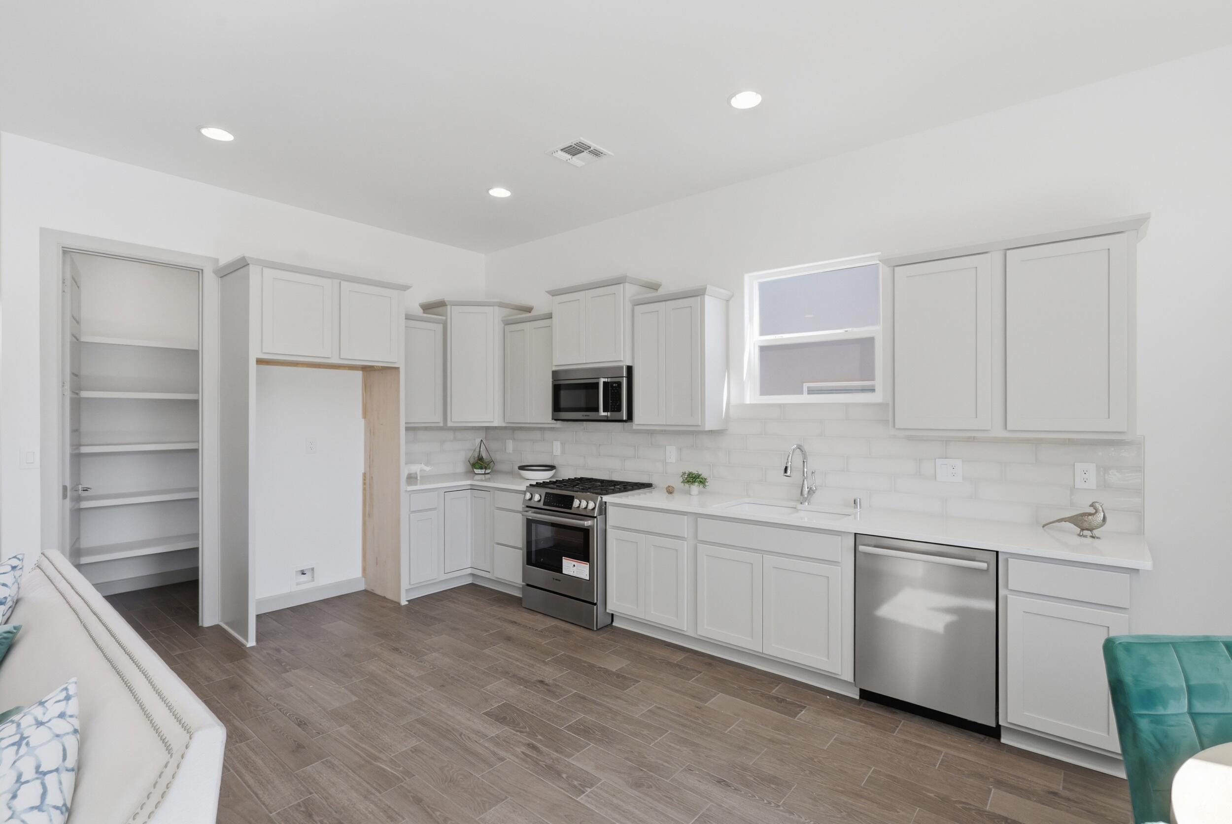 1670 Tesoro Loop NW