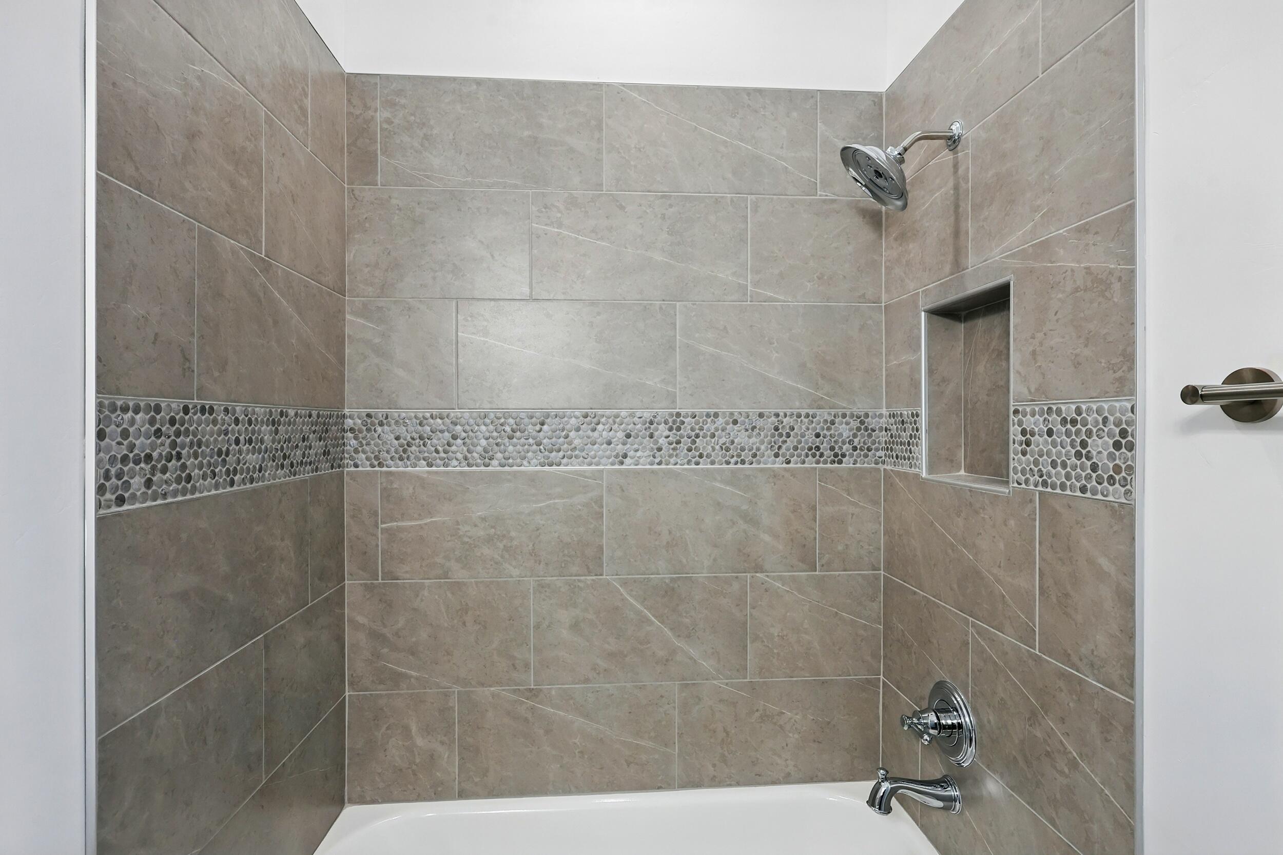 1670 Tesoro Loop NW
