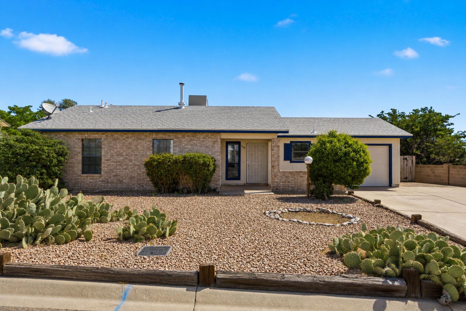 4735 Gypsum Drive NE