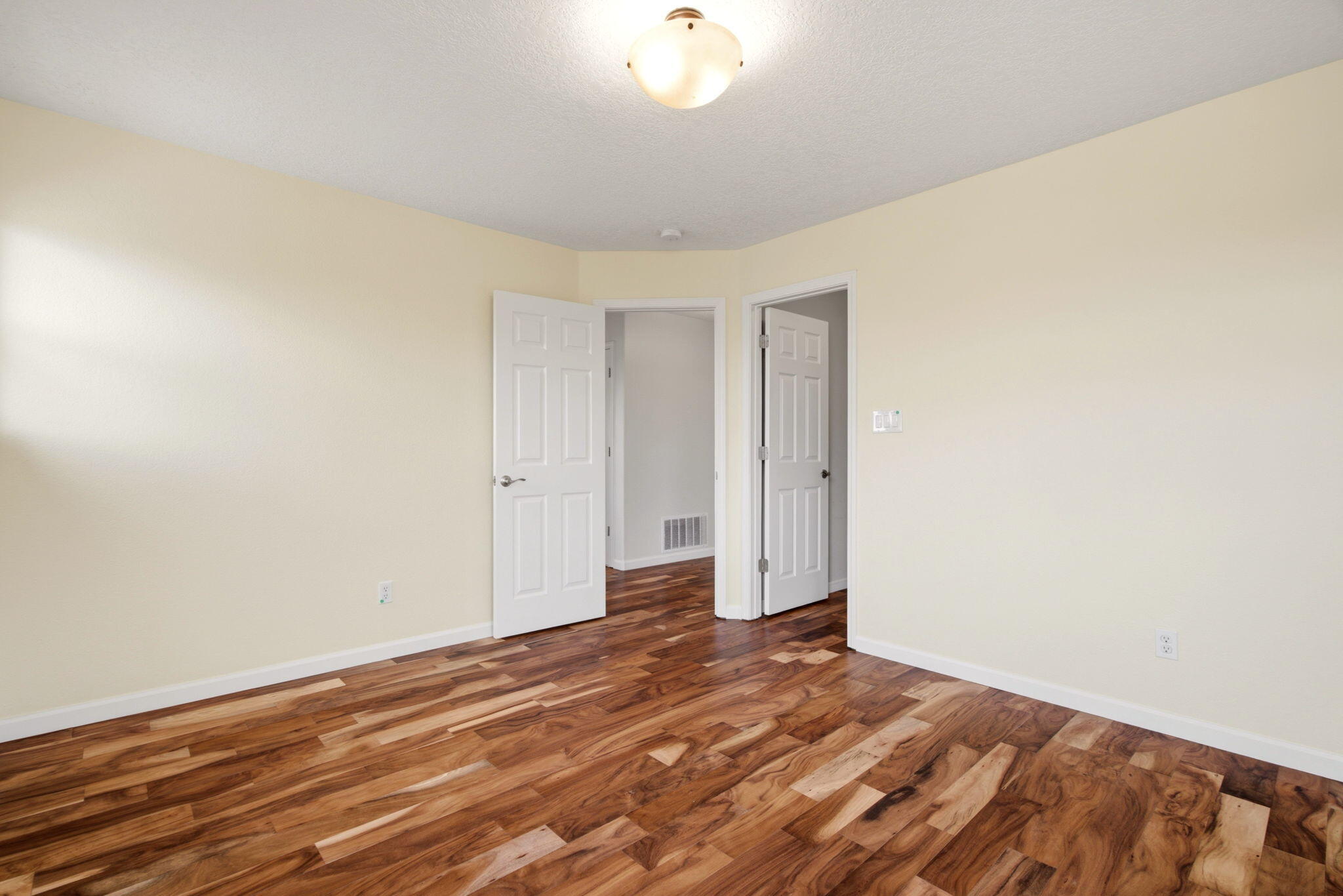 1105 Sugar Ridge Court SE