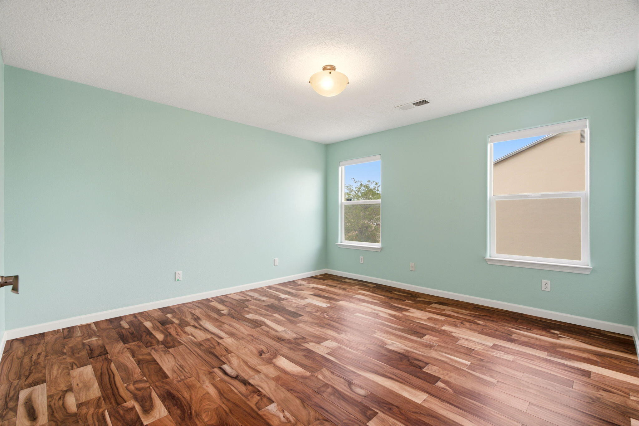 1105 Sugar Ridge Court SE