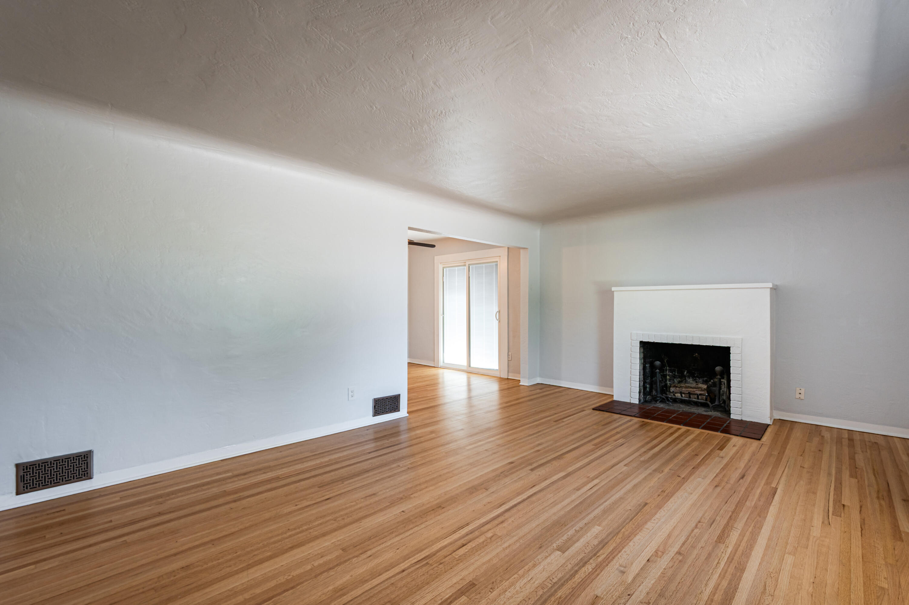 412 Wellesley Drive SE