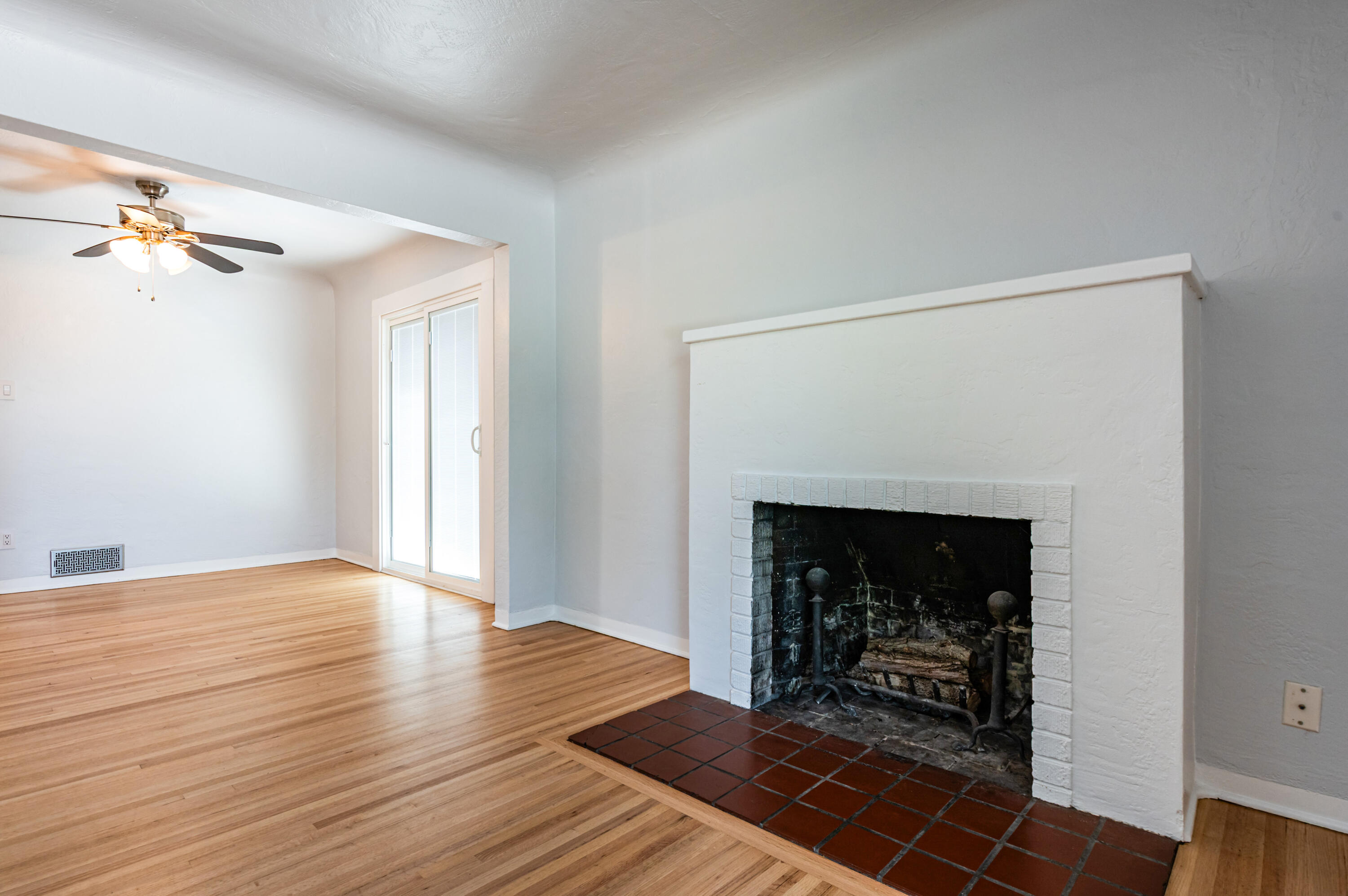412 Wellesley Drive SE
