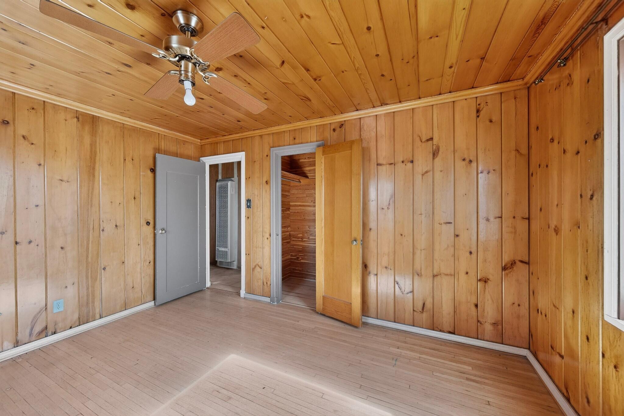 415 Vassar Drive SE