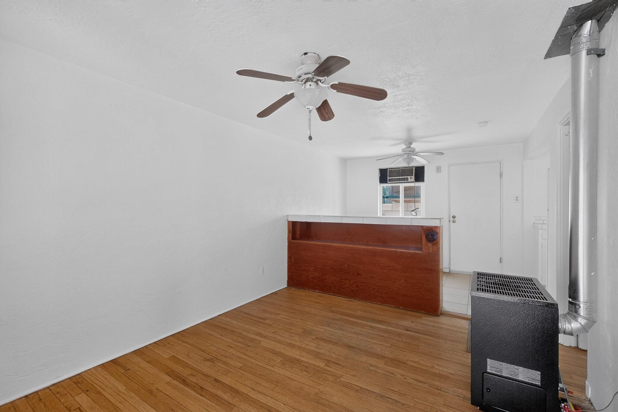 415 Vassar Drive SE