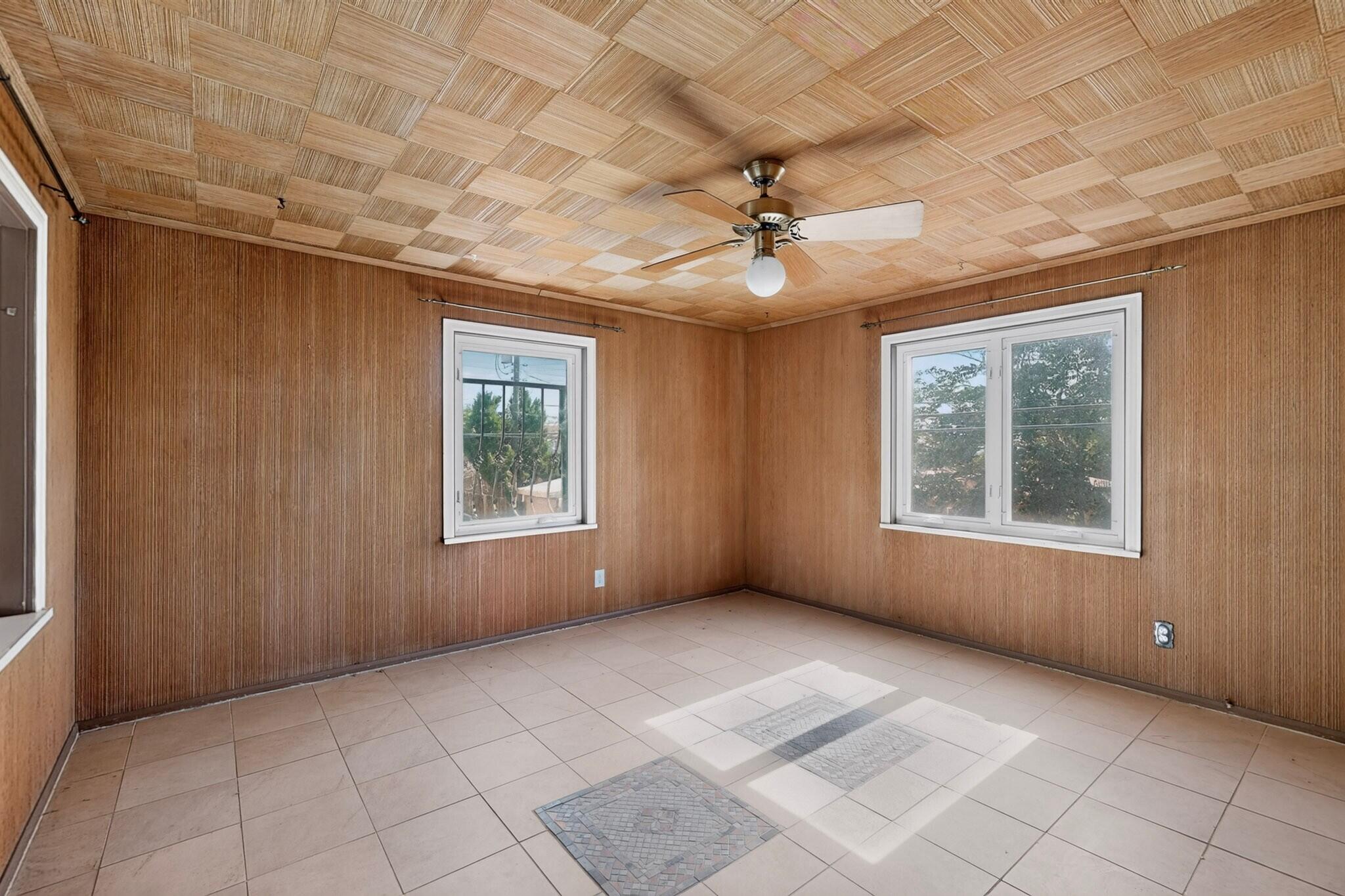 415 Vassar Drive SE