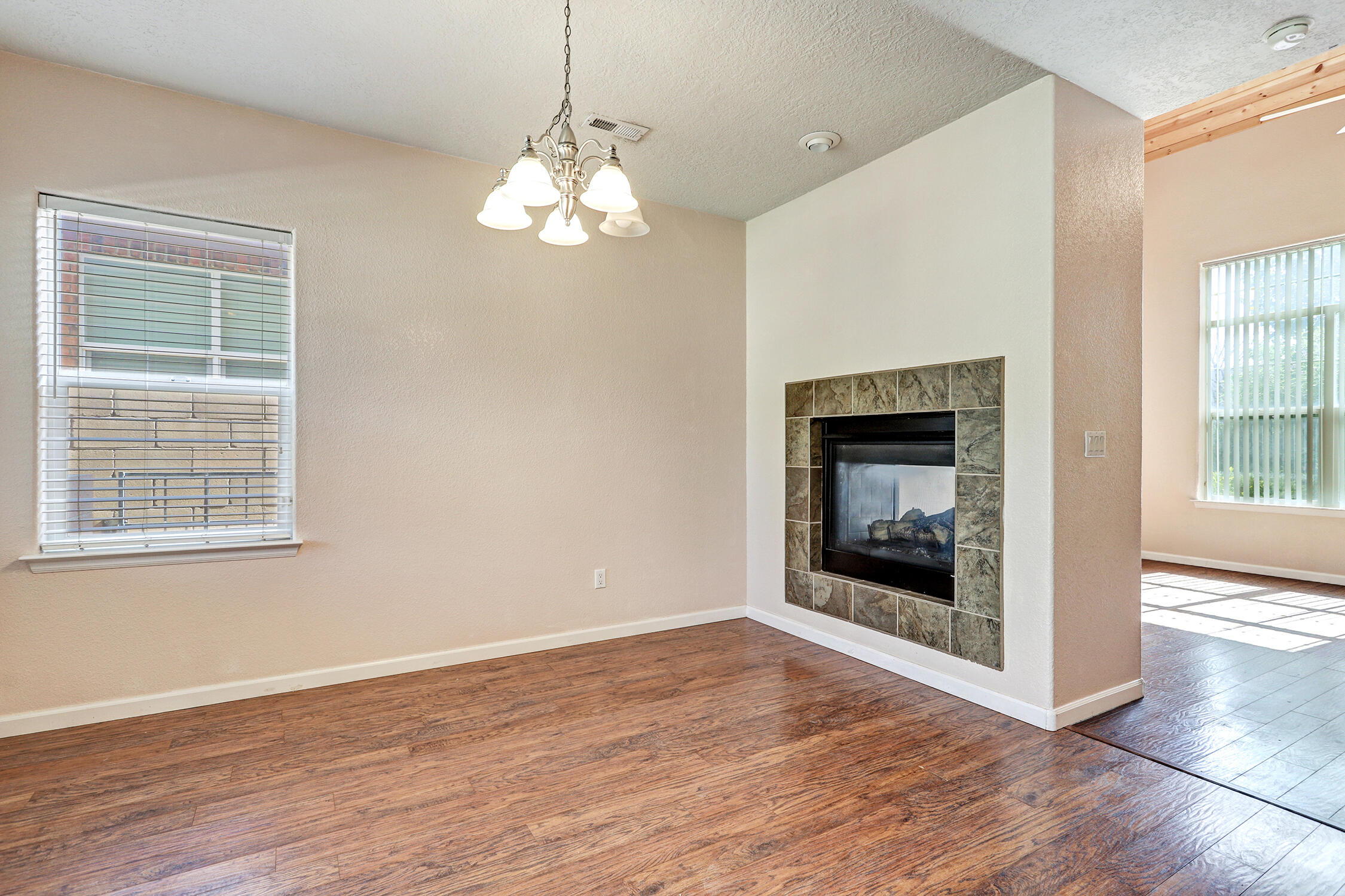 10101 Avenida Vista Sol NW