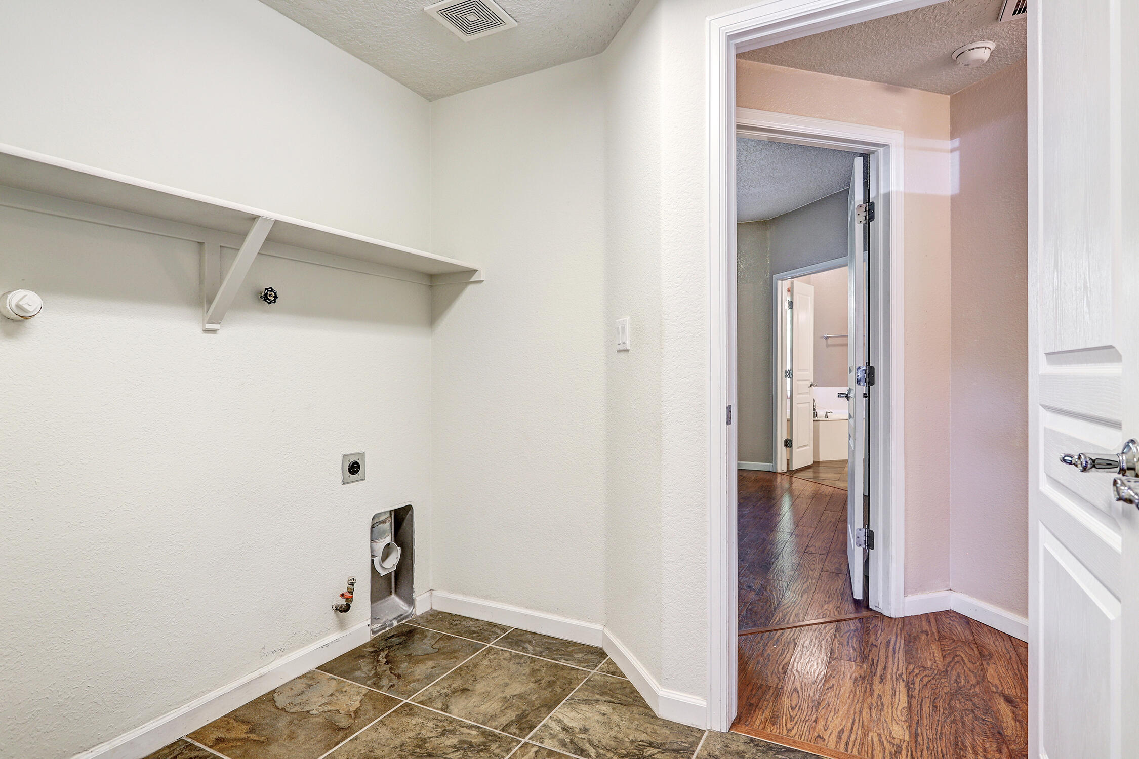 10101 Avenida Vista Sol NW