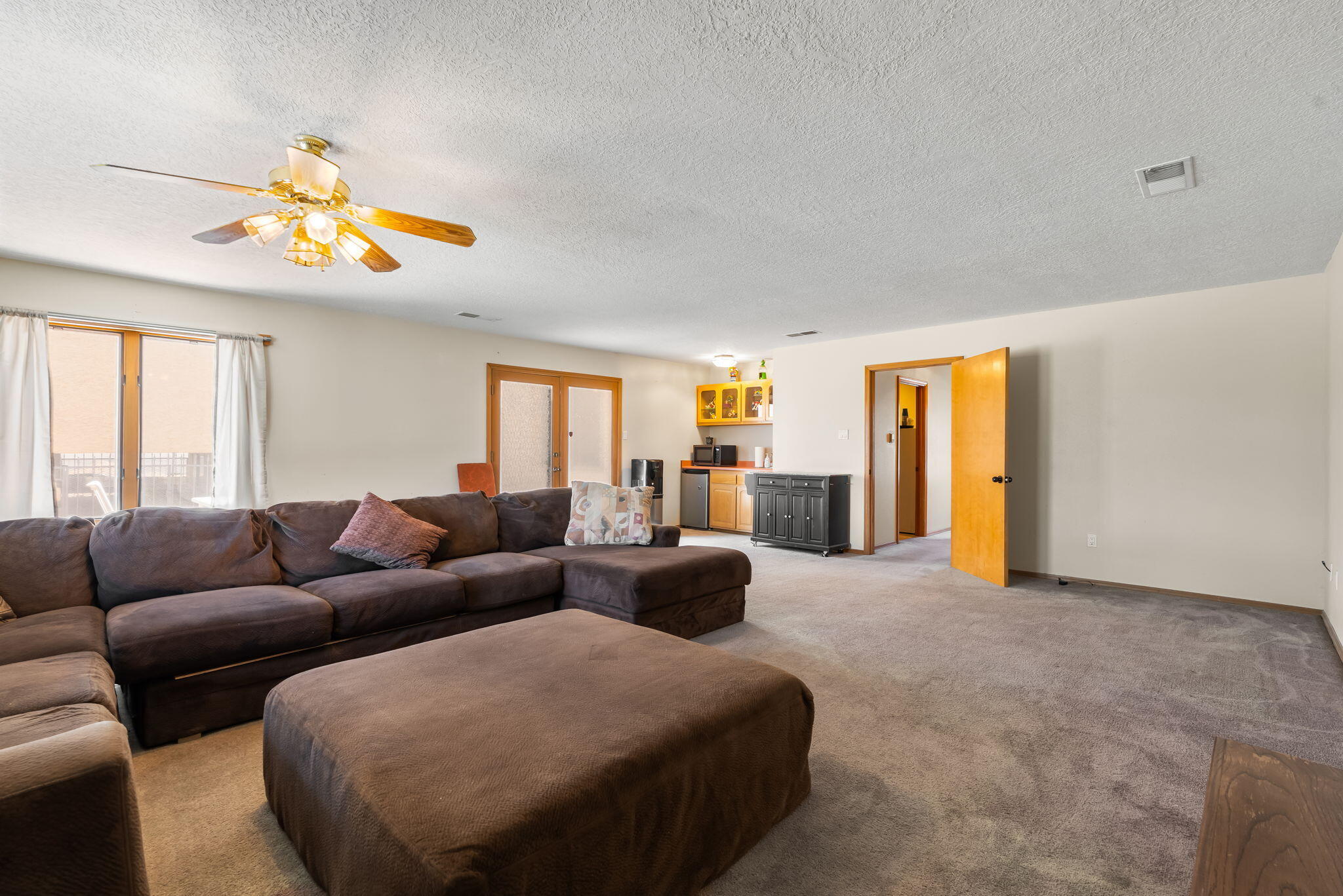 607 Willowbrook Lane
