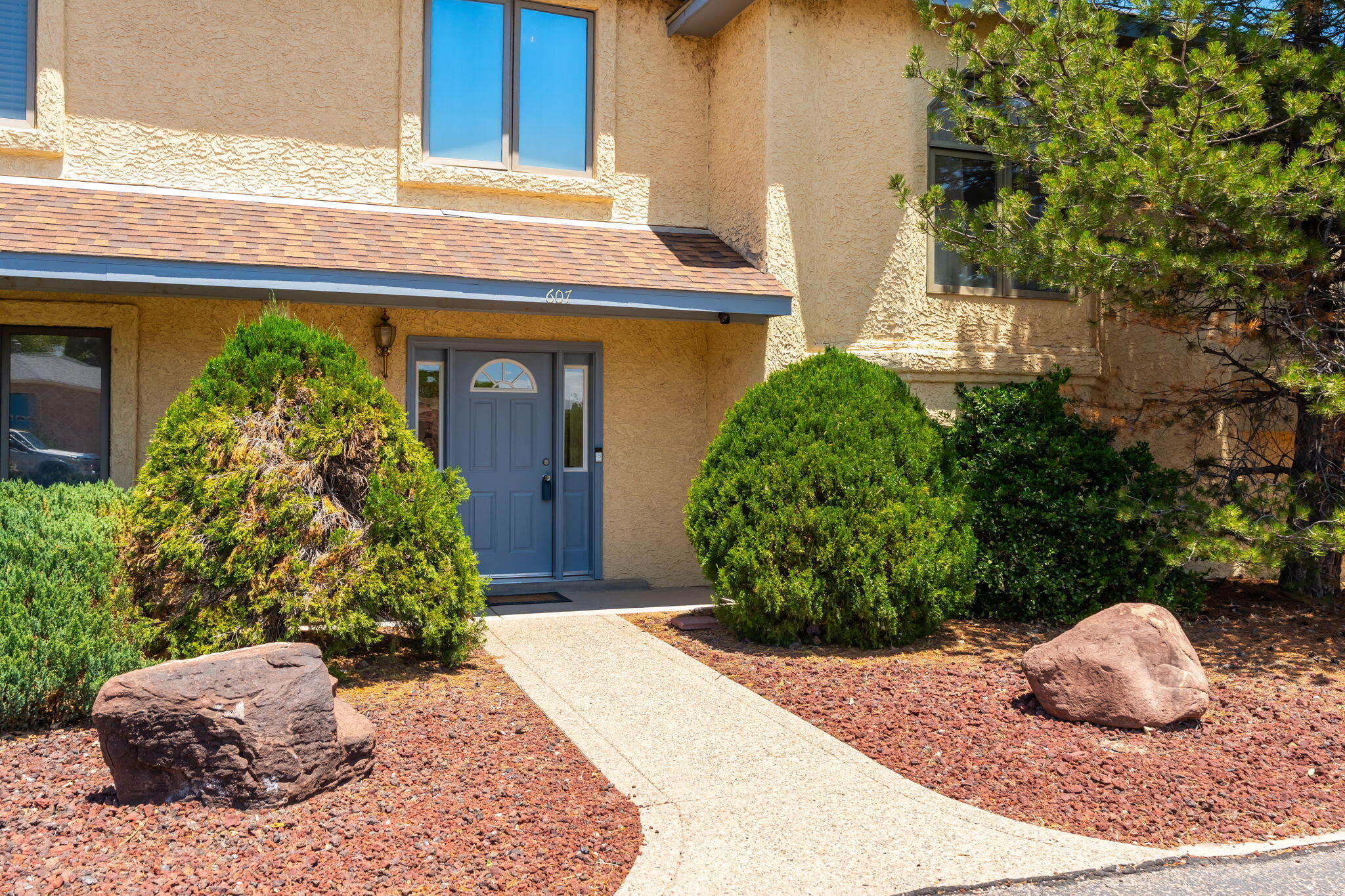 607 Willowbrook Lane