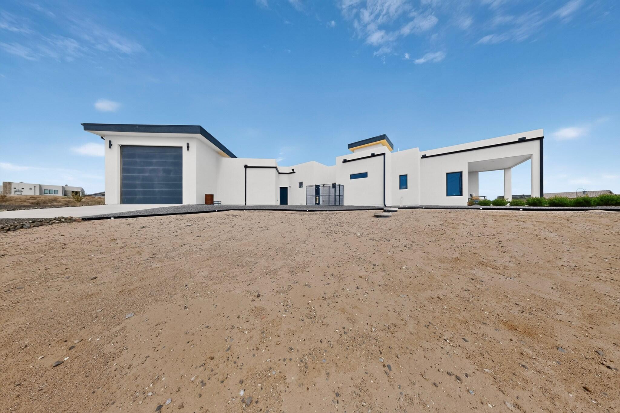 816 Villa Road SE