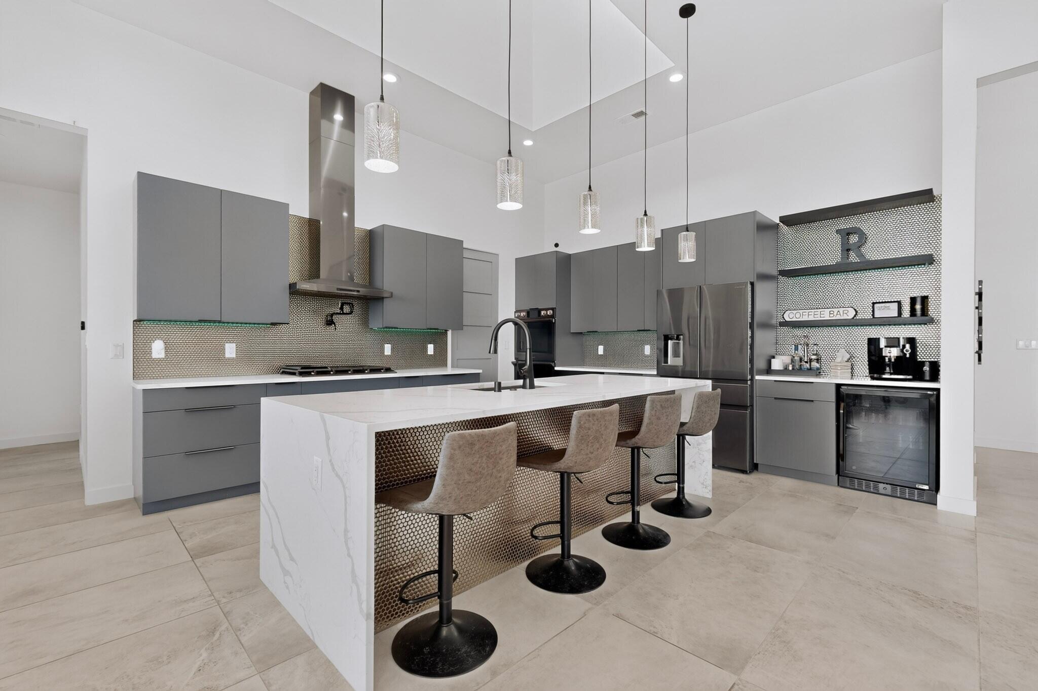 816 Villa Road SE