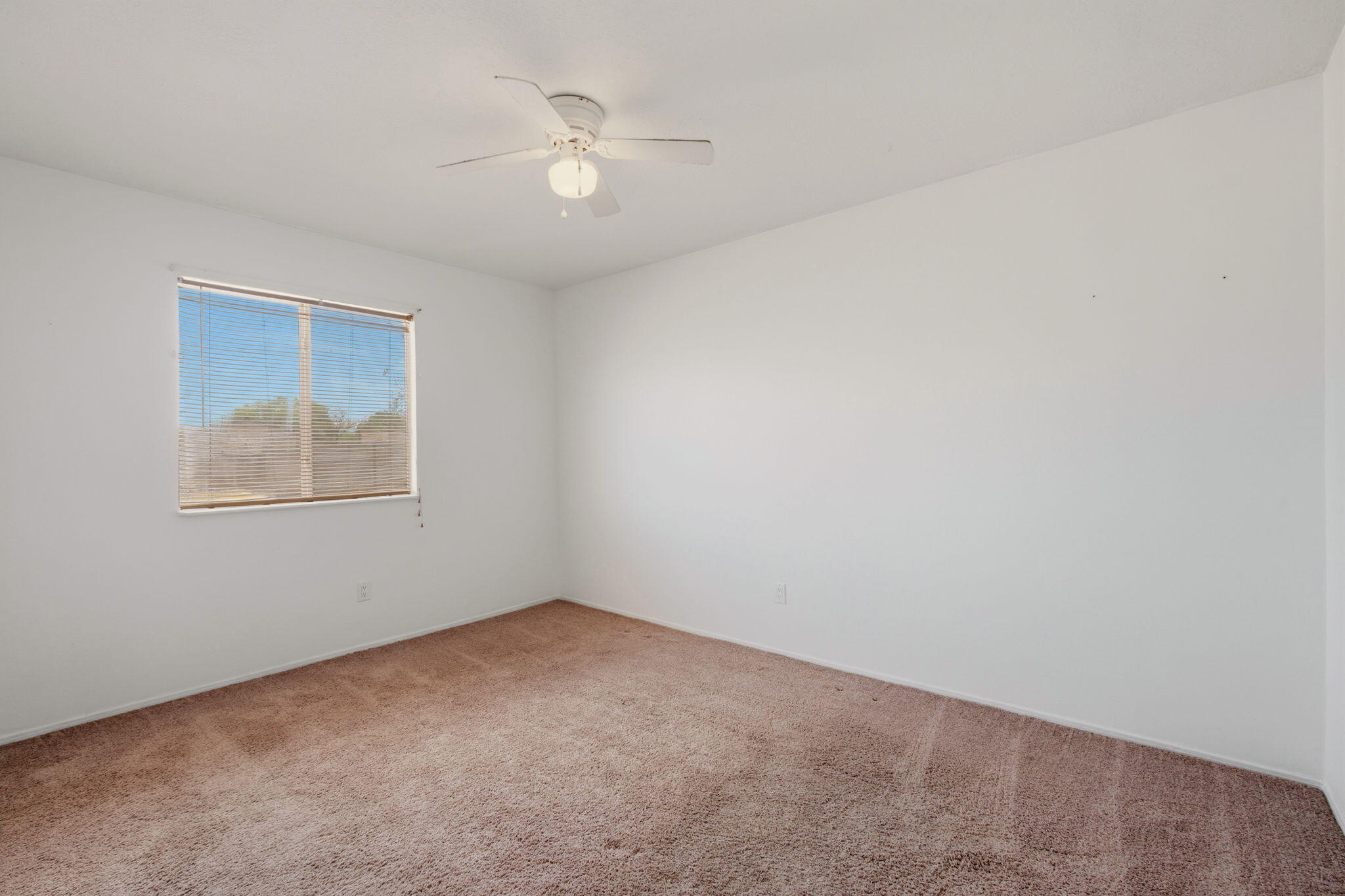 325 Timor Road SE