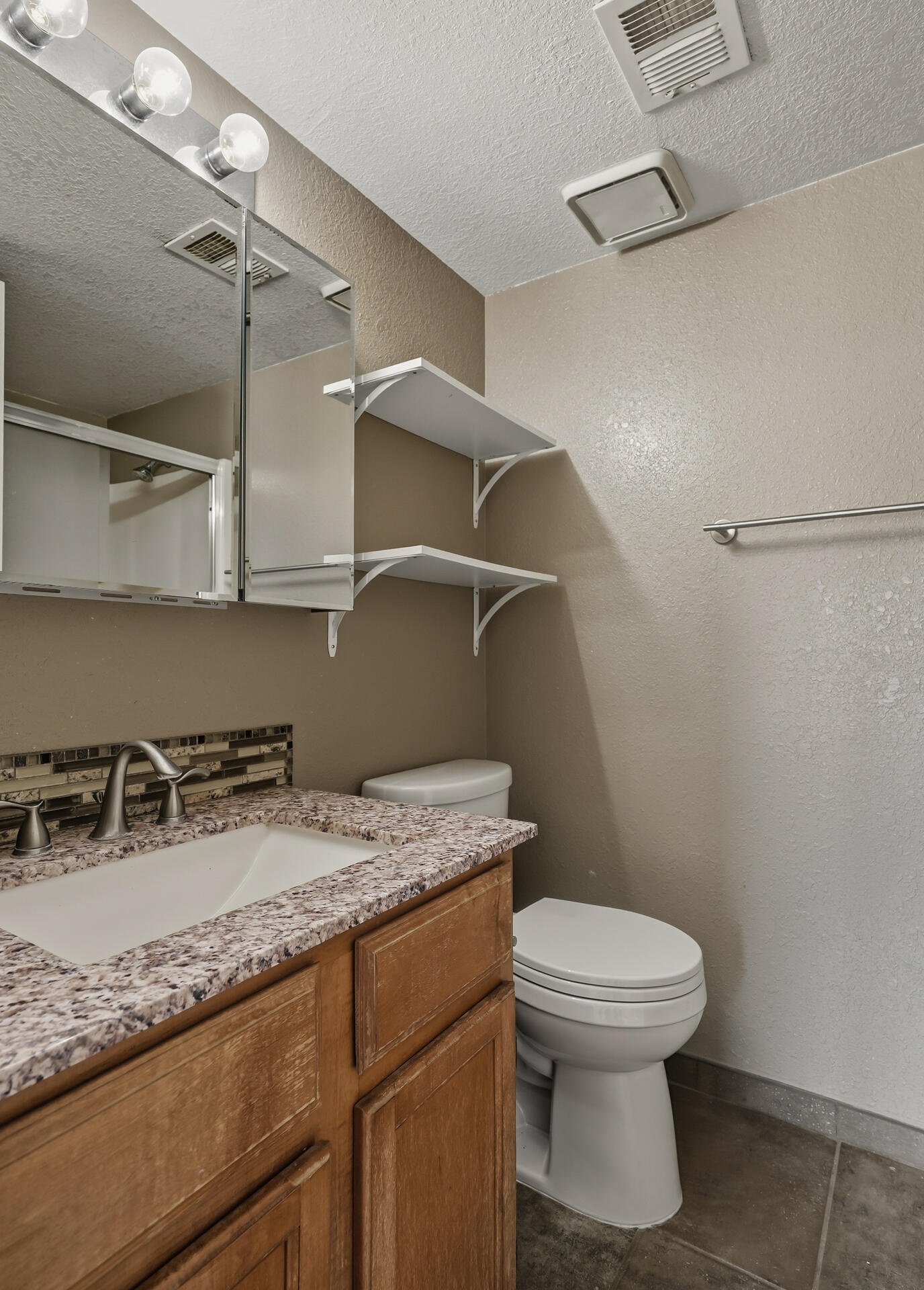 3301 Monroe Street NE UNIT J105